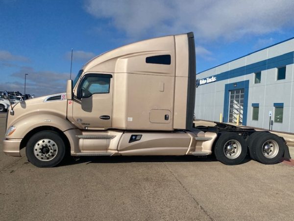 2016 KENWORTH T680 - CIT Trucks