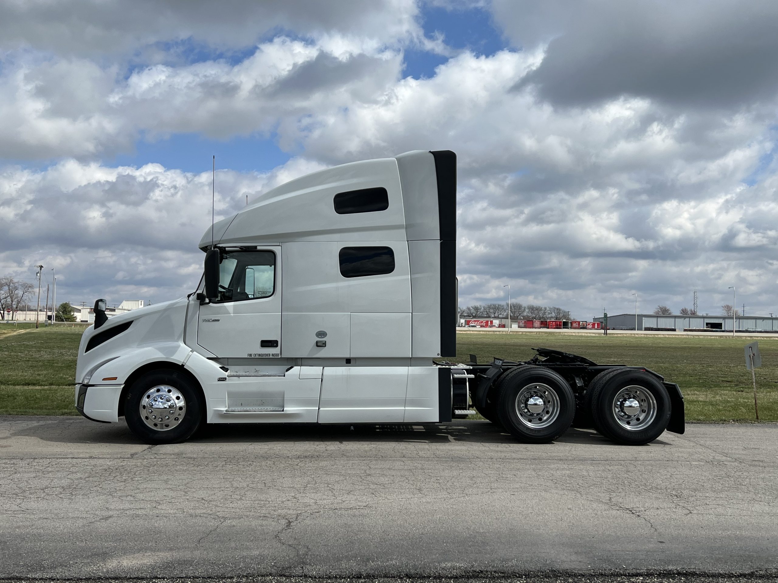 2019 VOLVO VNL64T760 - CIT Trucks