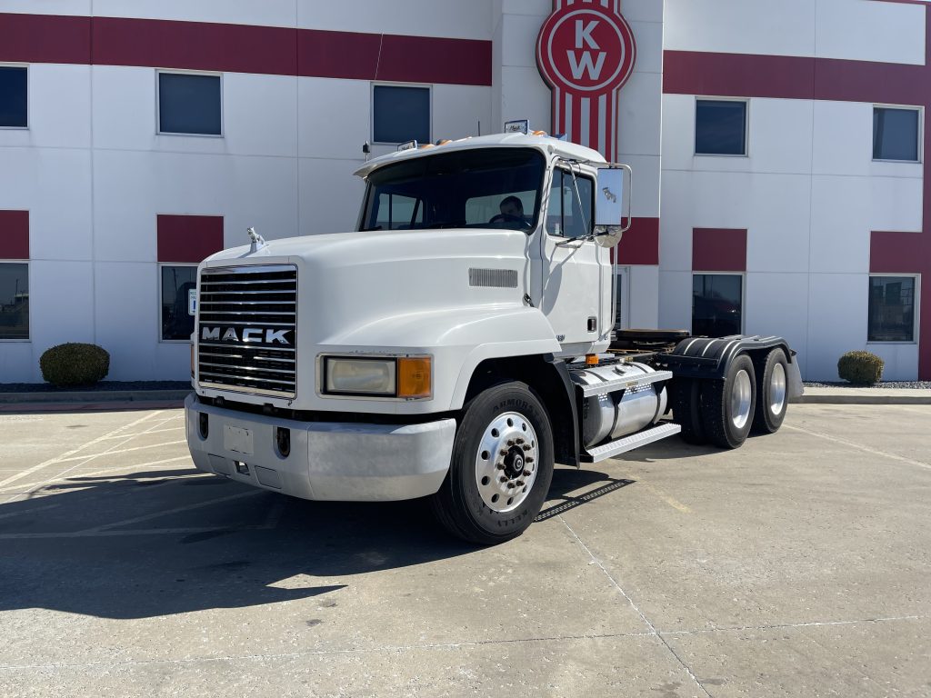 1998 MACK PINNACLE CHU600 - CIT Trucks
