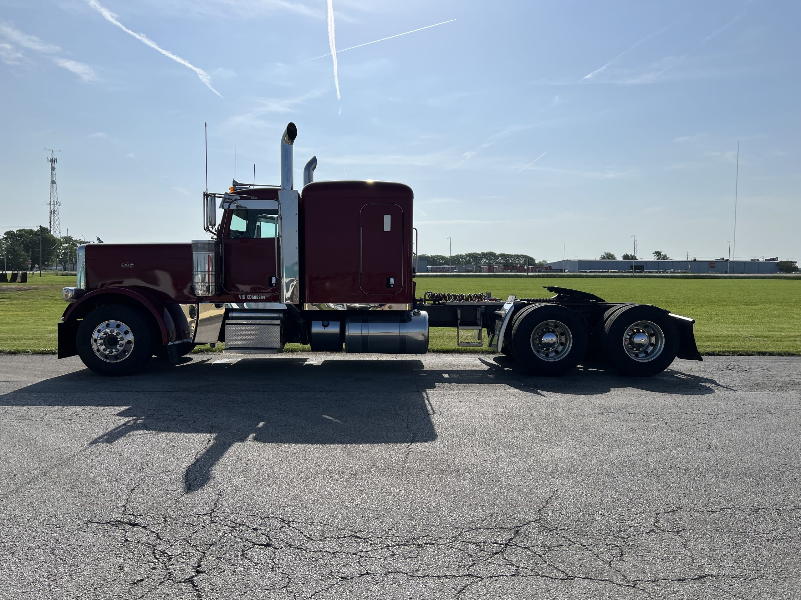 peterbilt 389 flat top