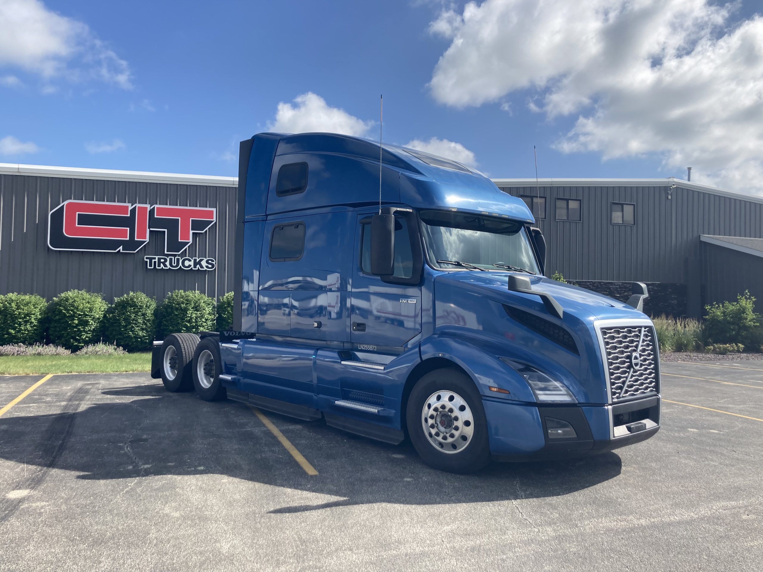 2020 VOLVO VNL860 - CIT Trucks