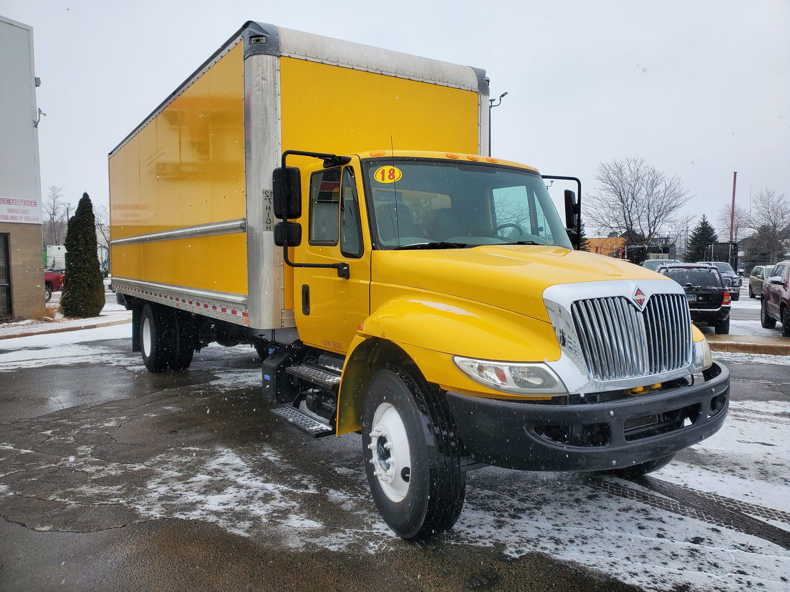 International 4300 hot sale box truck