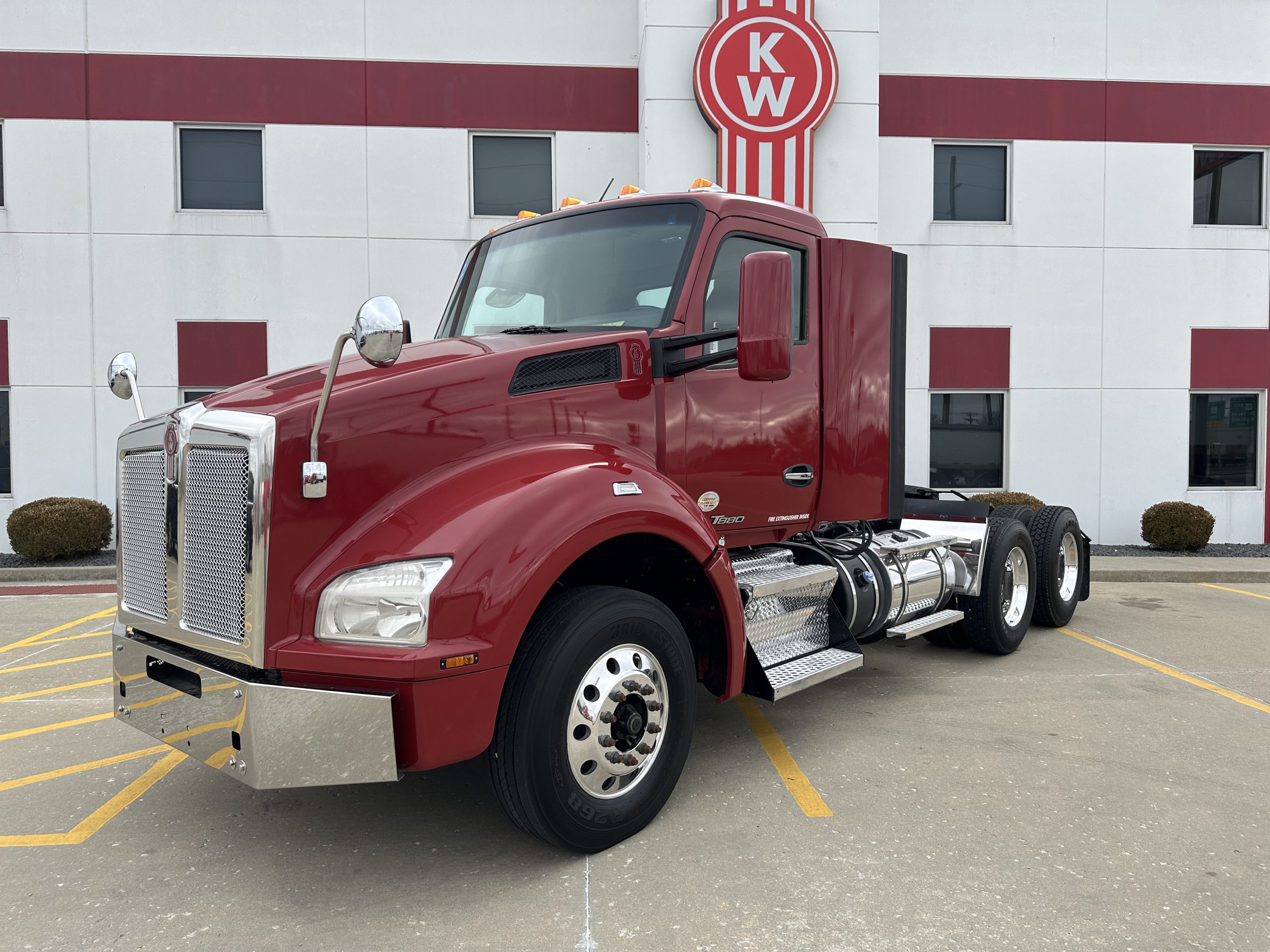 Kenworth T880