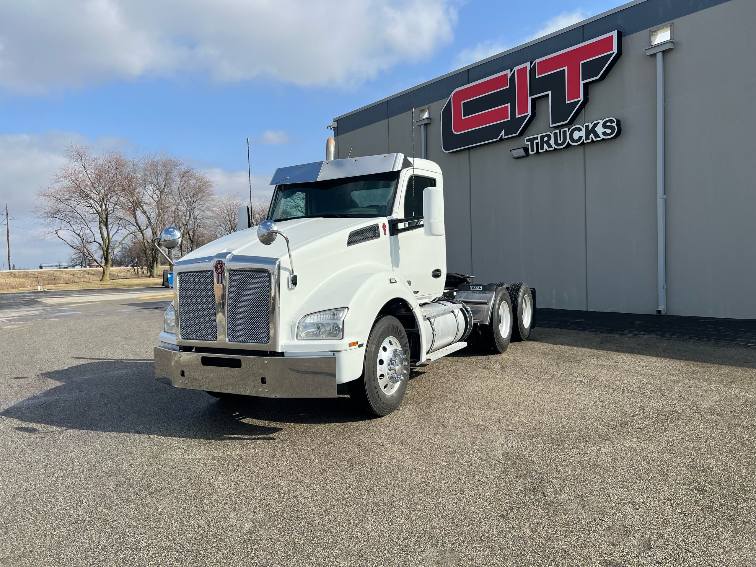 Kenworth T880