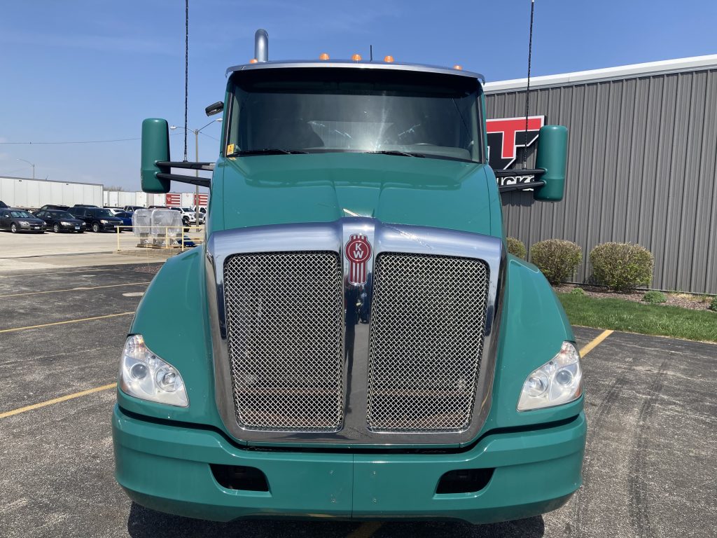 2017 KENWORTH T680 - CIT Trucks