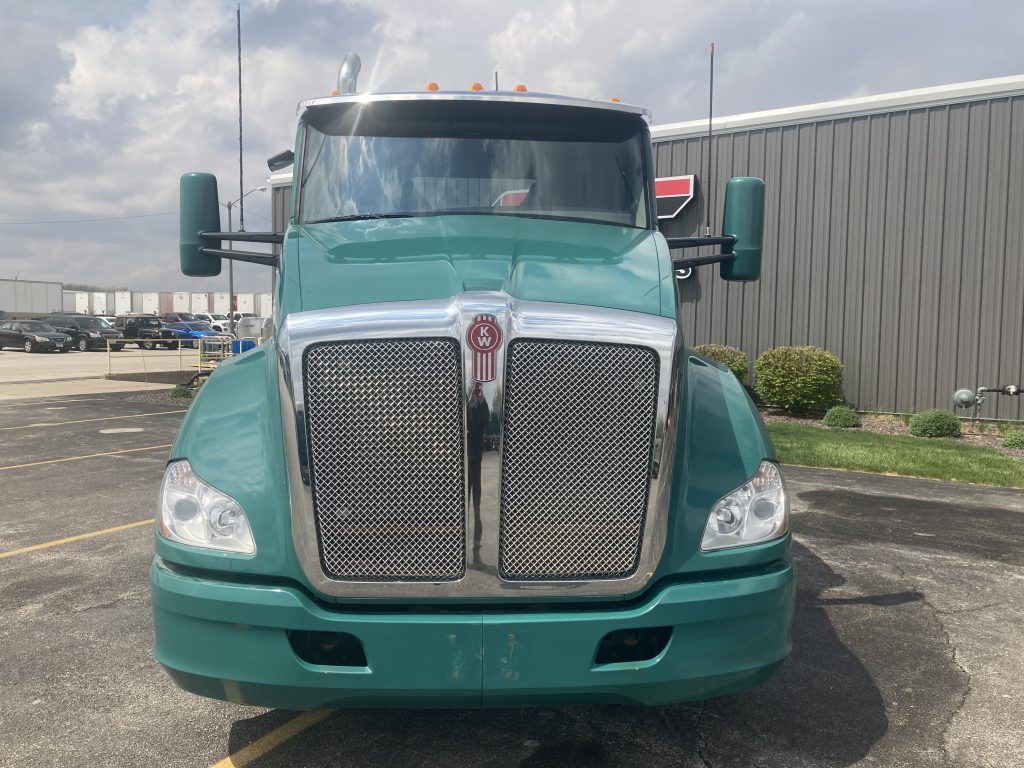 2017 KENWORTH T680 - CIT Trucks