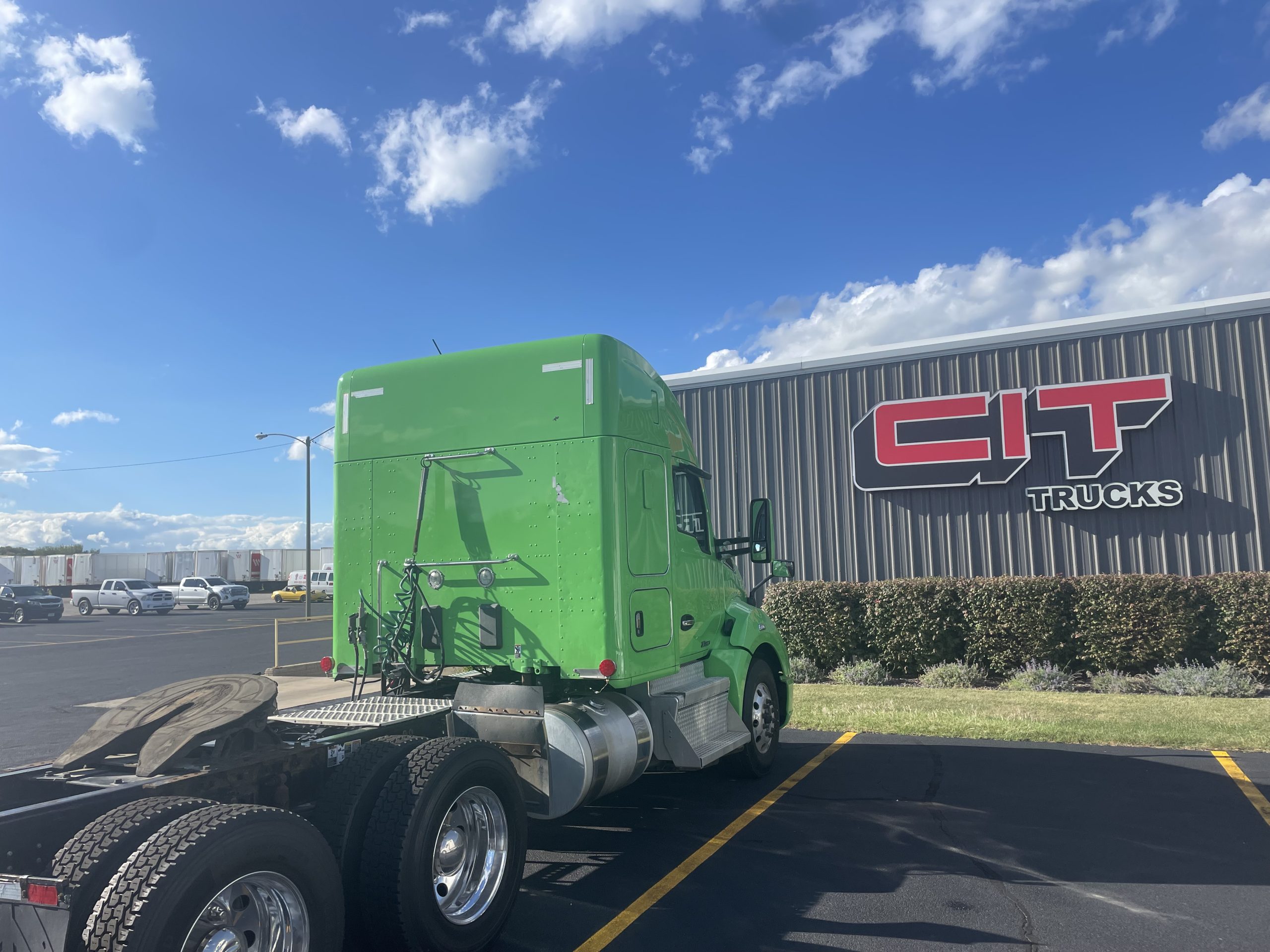 2018 KENWORTH T680 - image 4 of 6