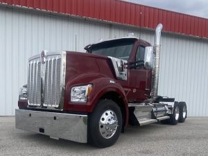 Kenworth W990 Day Cab - CIT Trucks