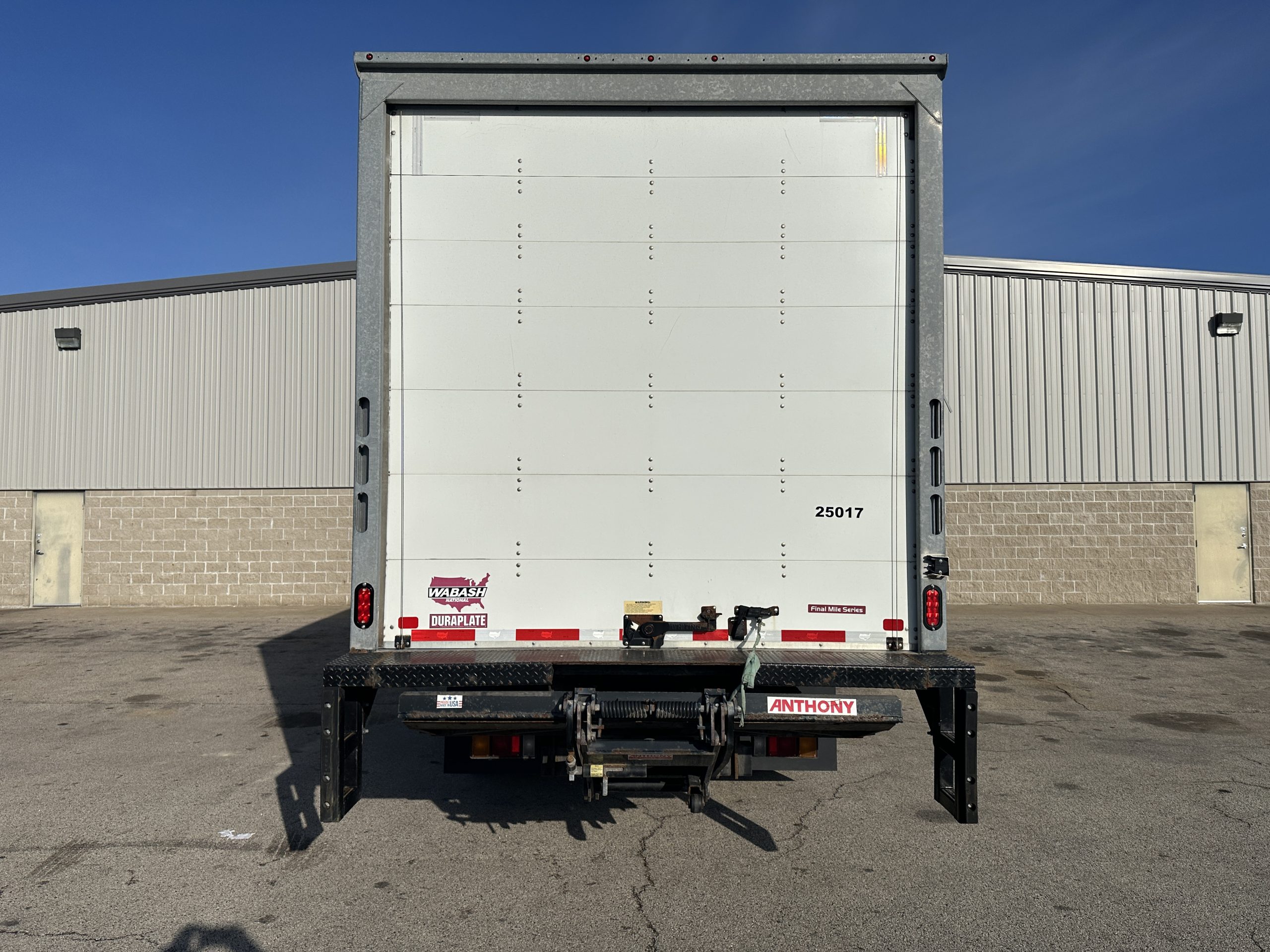 2019 ISUZU FTR - image 5 of 6