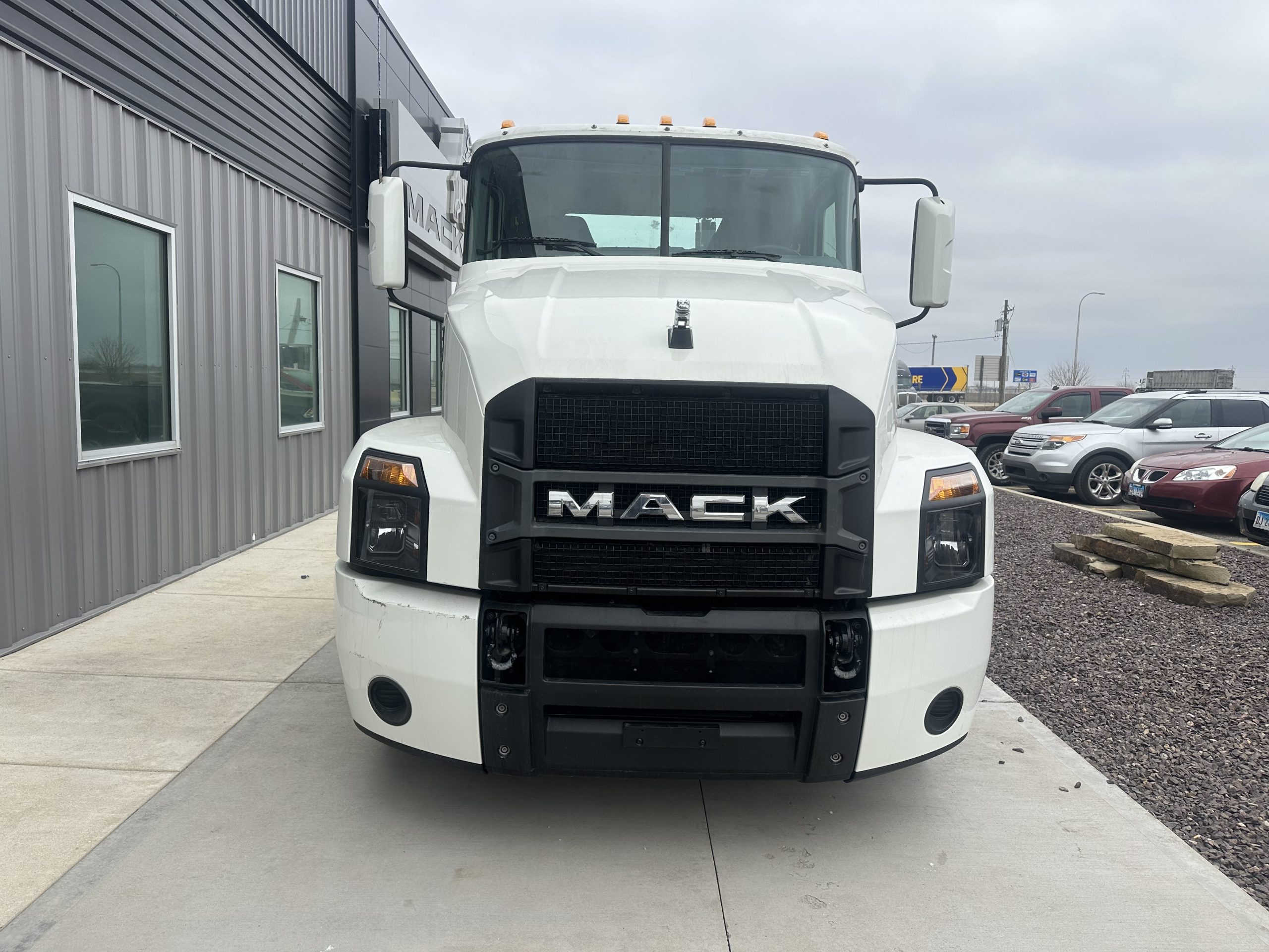 2022 MACK ANTHEM - image 2 of 6