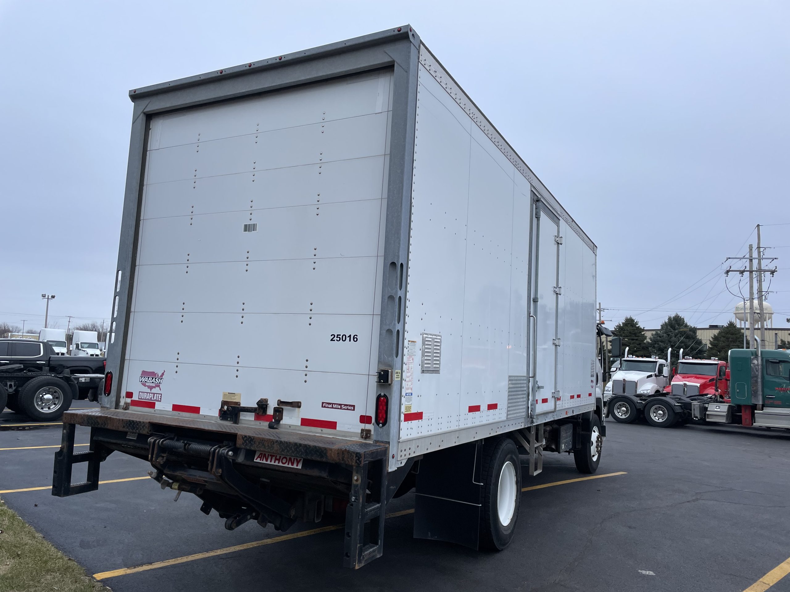 2019 ISUZU FTR - image 5 of 6