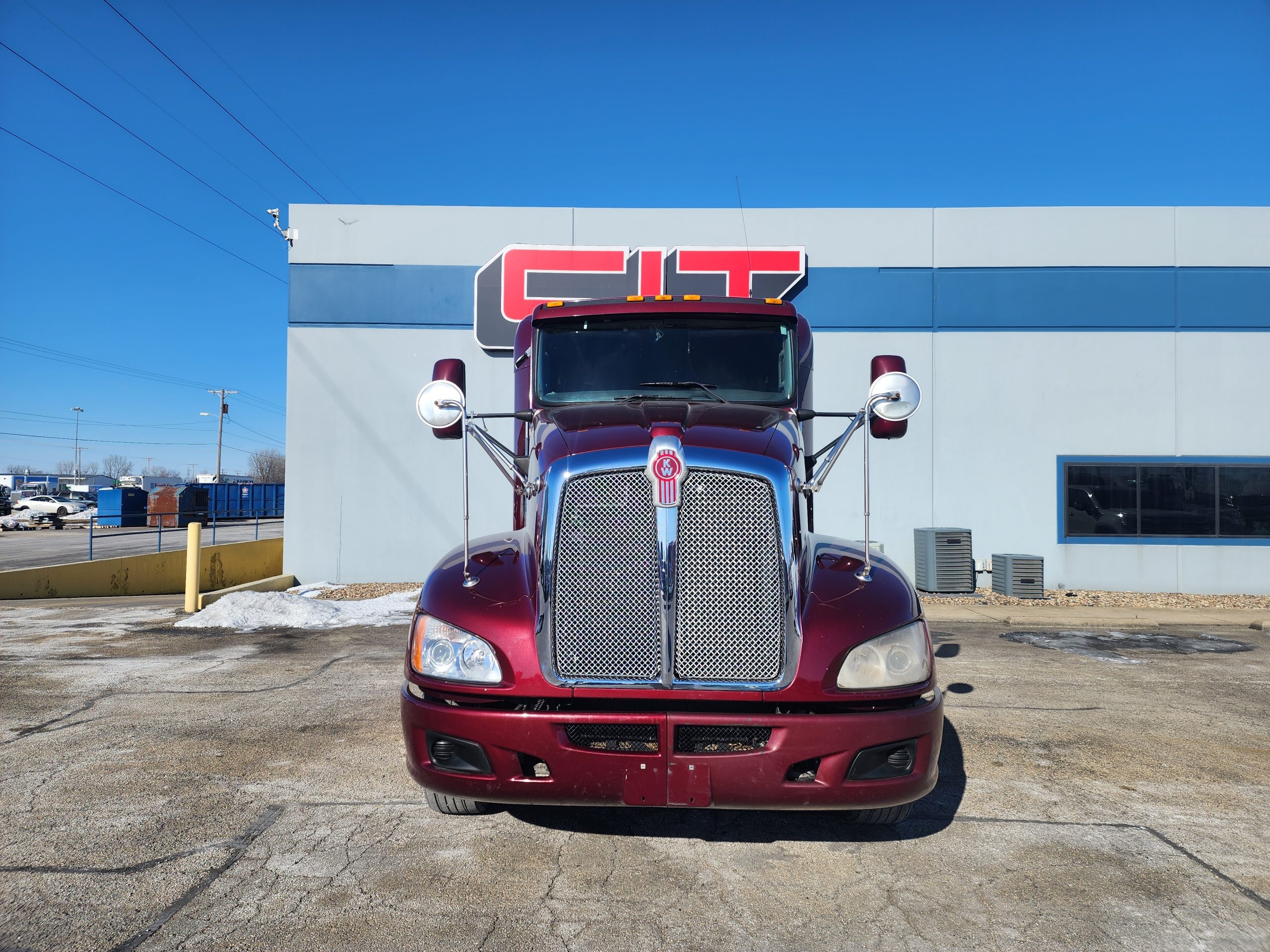 2013 KENWORTH T660 - image 2 of 6