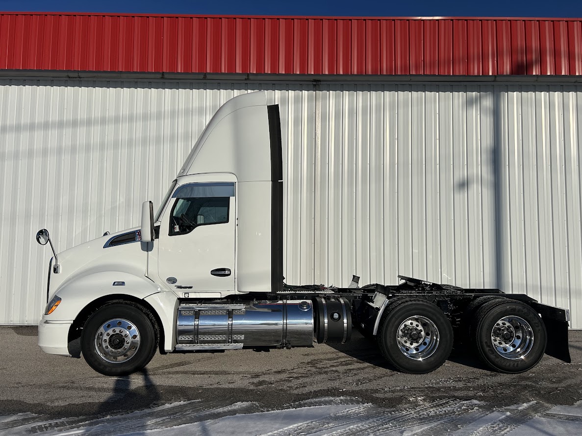 2016 KENWORTH T680 - image 6 of 6