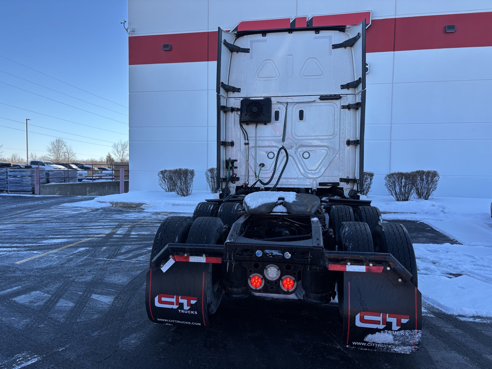 2022 FREIGHTLINER CASCADIA - image 5 of 6