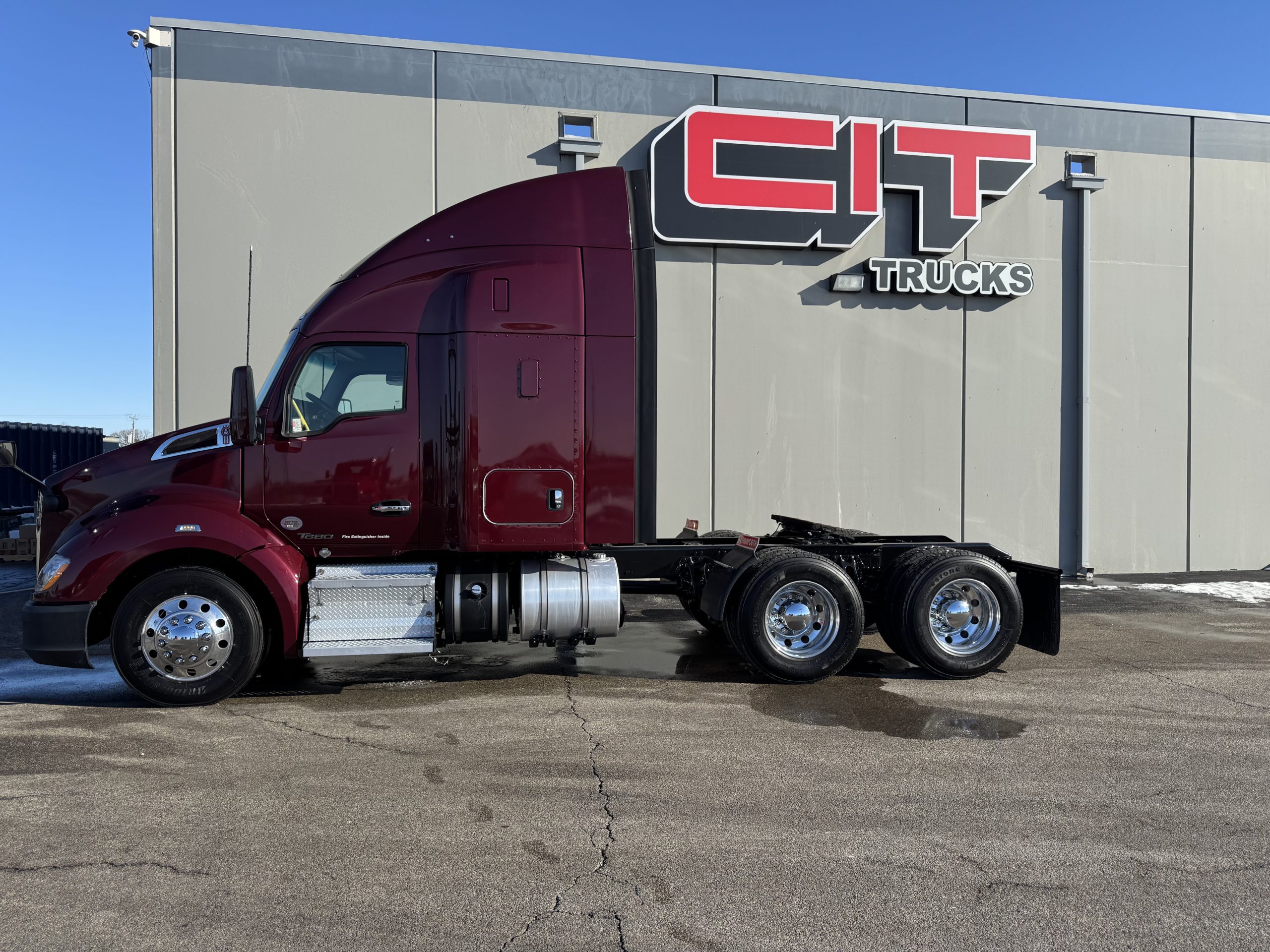 2021 KENWORTH T680 - image 2 of 6