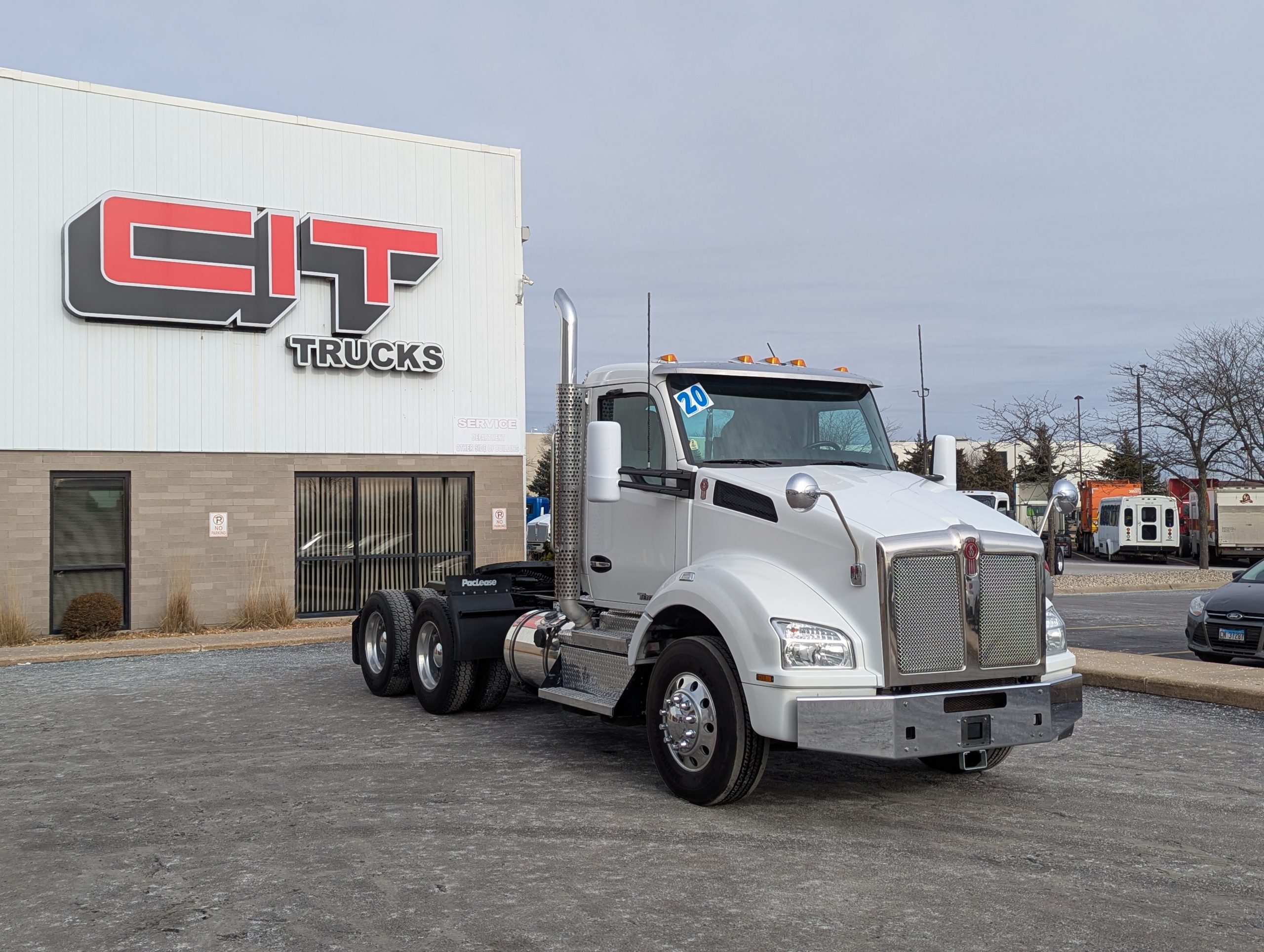 2020 KENWORTH T880 - image 3 of 6