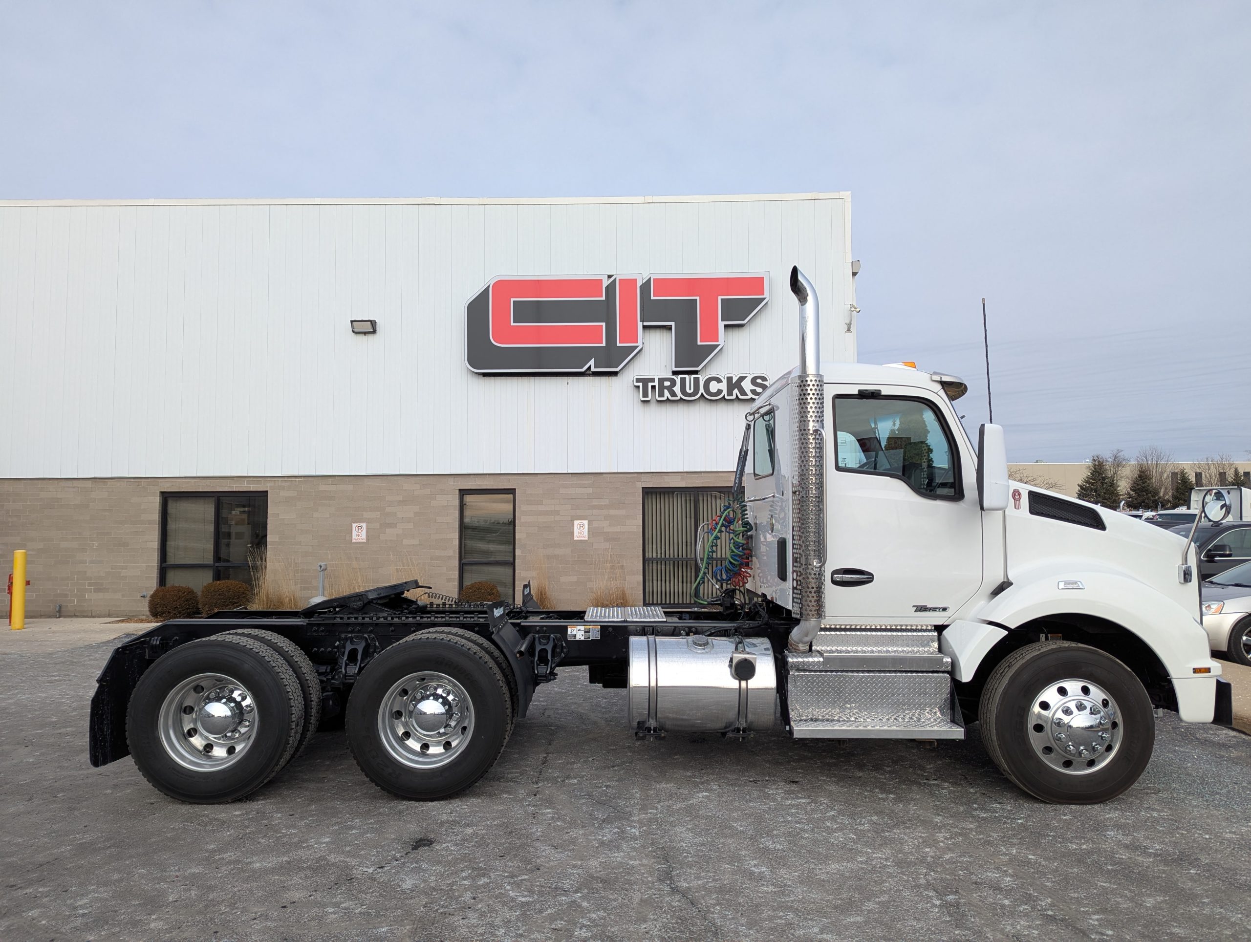 2020 KENWORTH T880 - image 4 of 6