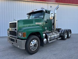 2021 Mack Pinnacle Day Cab - CIT Trucks