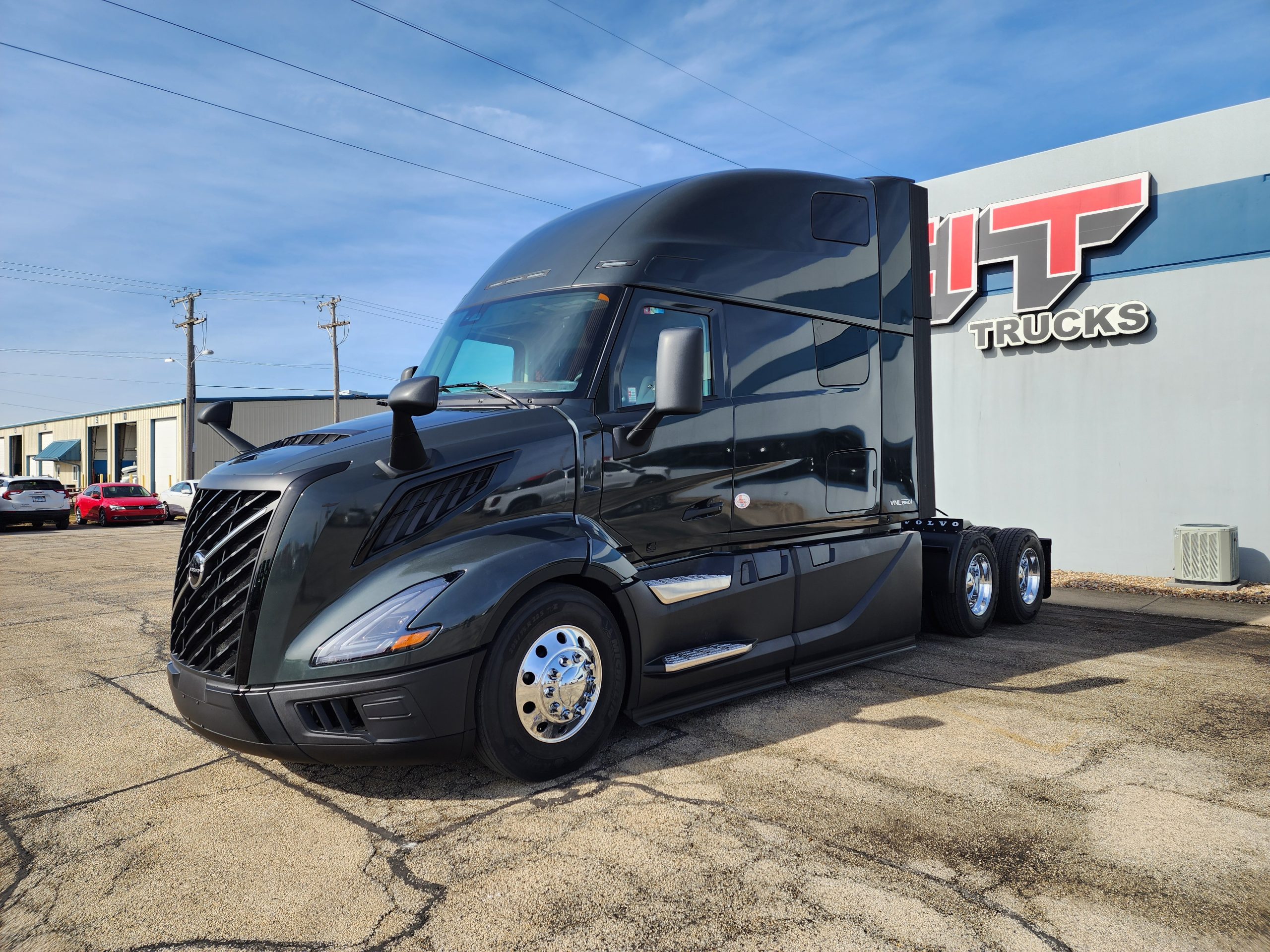 2026 VOLVO VNL860 - image 1 of 6