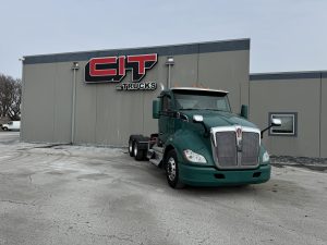 USED 2019 KENWORTH T680 DAYCAB CIT TRUCKS