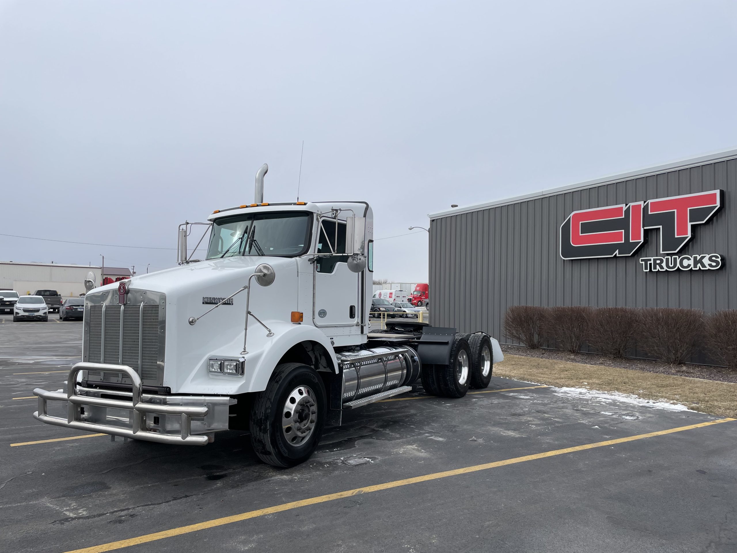 2019 KENWORTH T800 - image 1 of 6