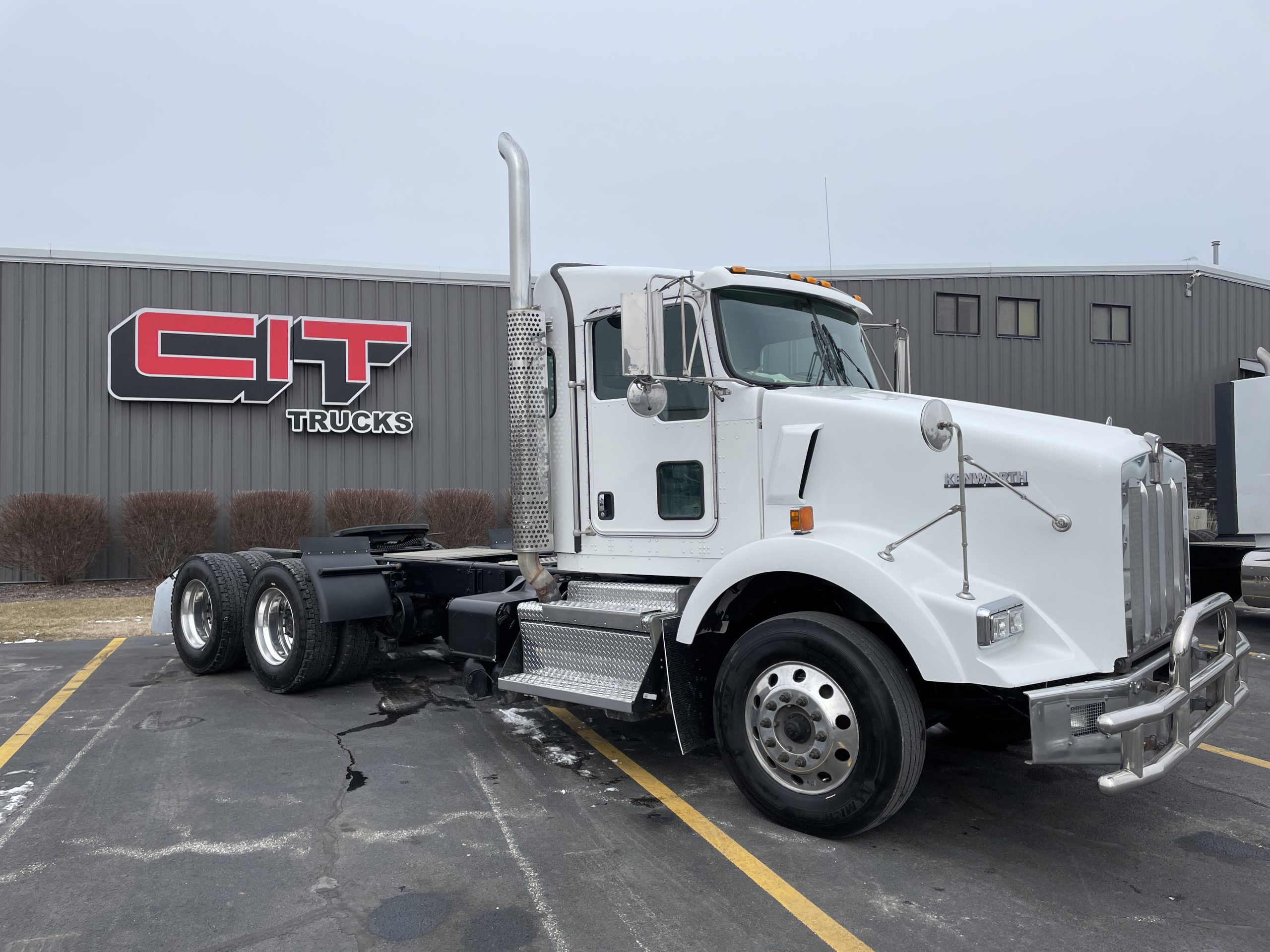 2019 KENWORTH T800 - image 5 of 6