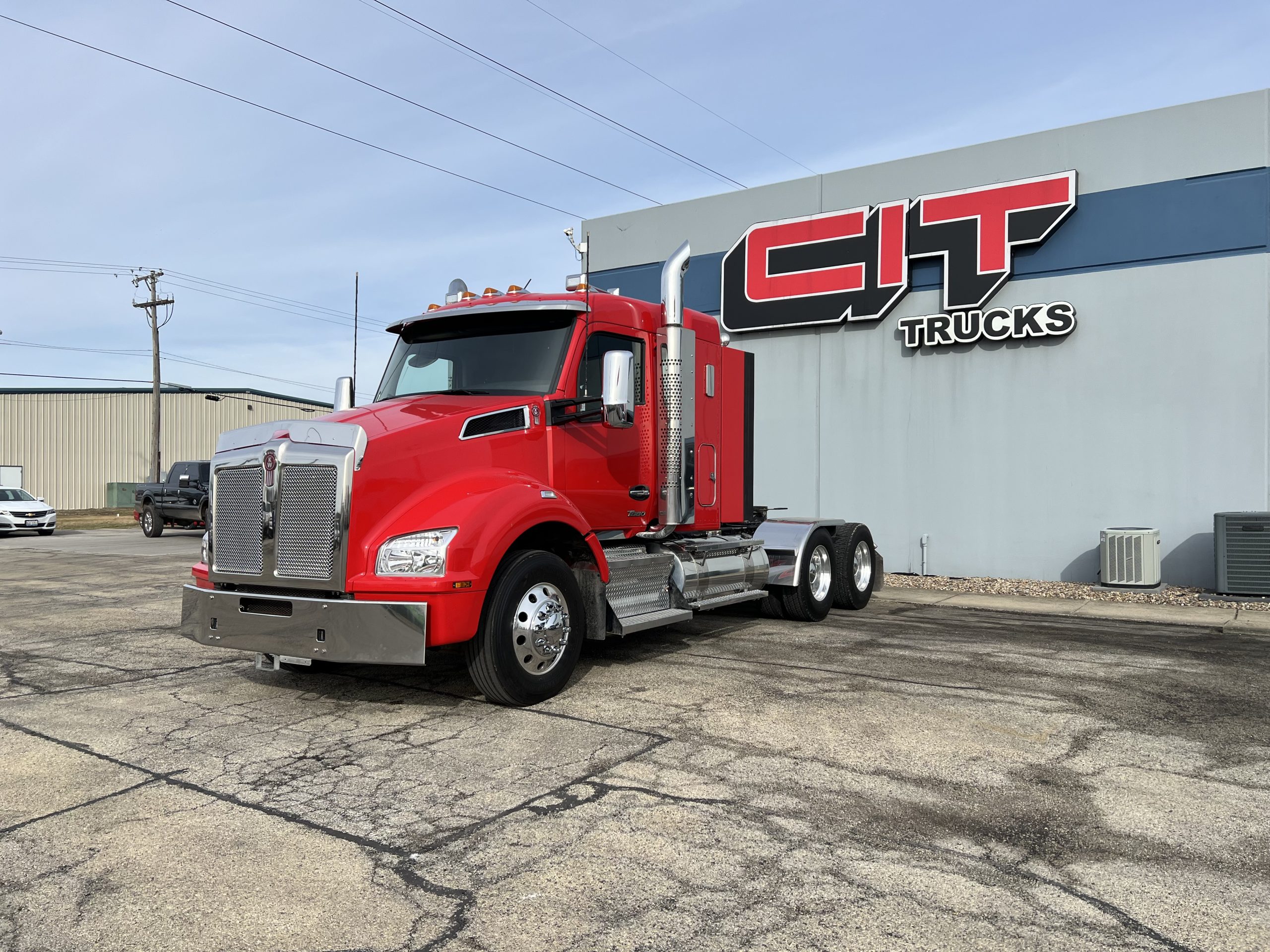 2022 KENWORTH T880 - image 1 of 6