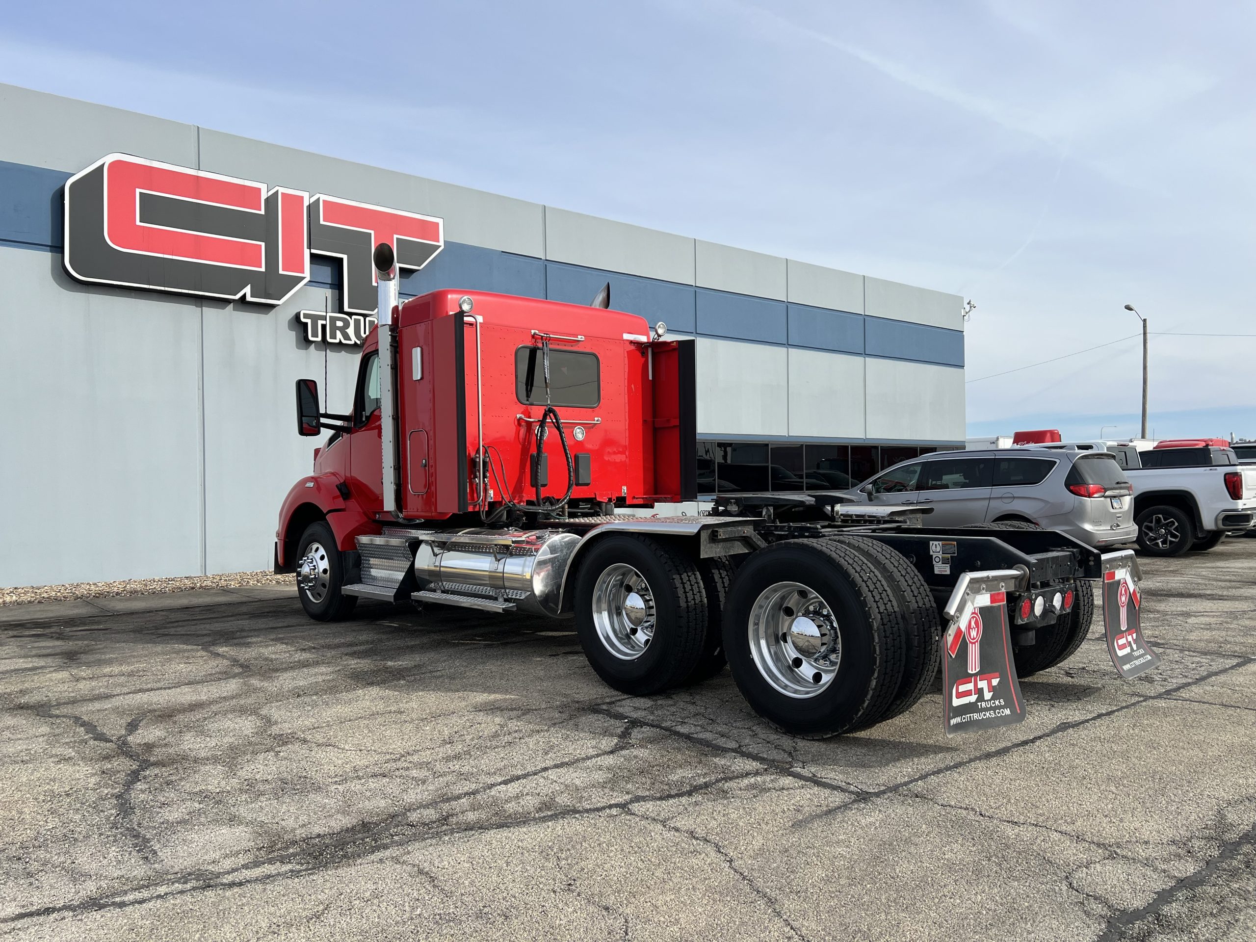 2022 KENWORTH T880 - image 3 of 6