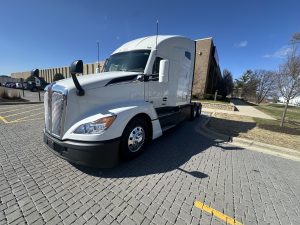 2026 Kenworth T680 w/ Sleeper - CIT Trucks