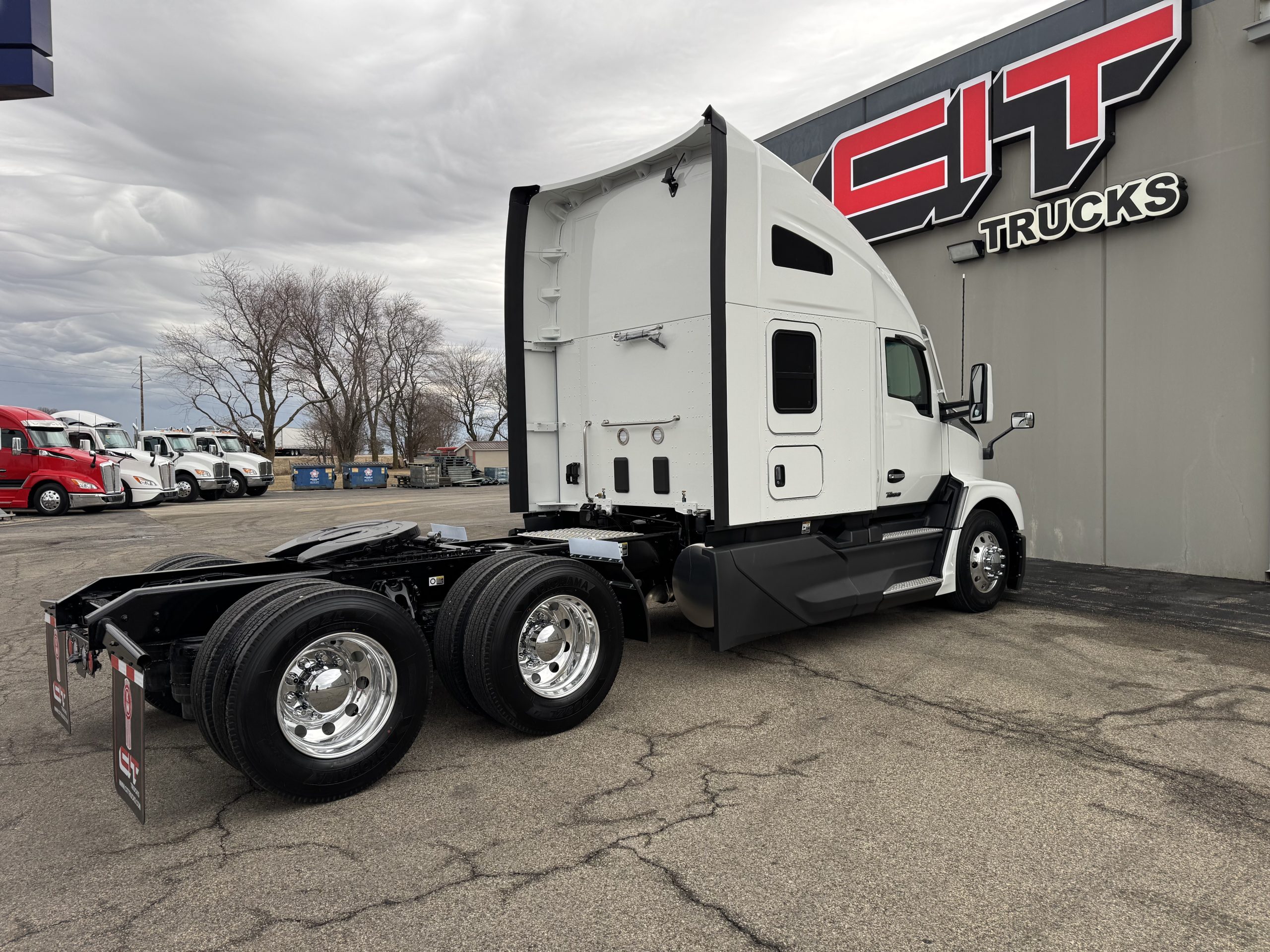 2026 KENWORTH T680 - image 6 of 6