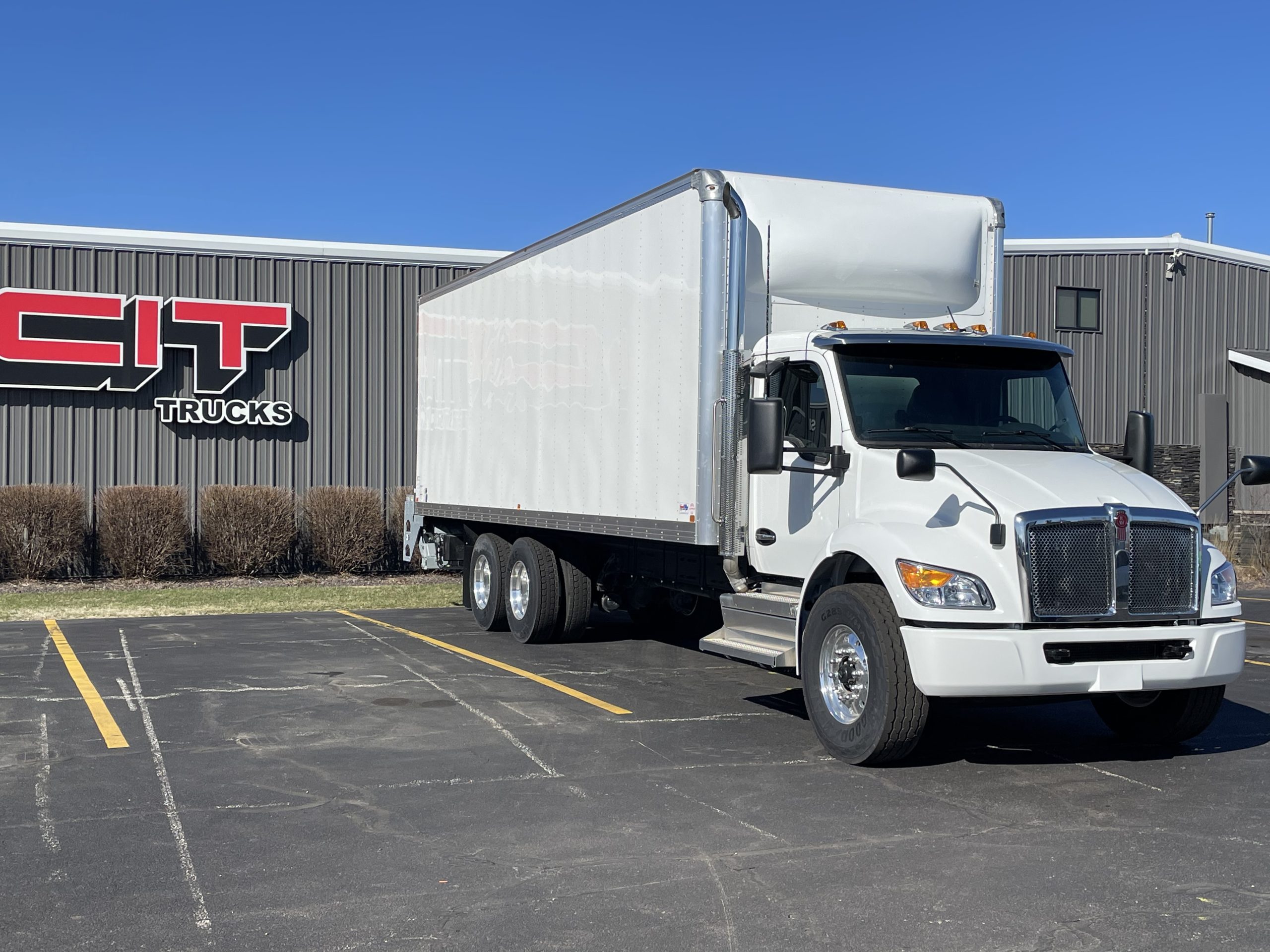 2025 KENWORTH T480 - image 3 of 6