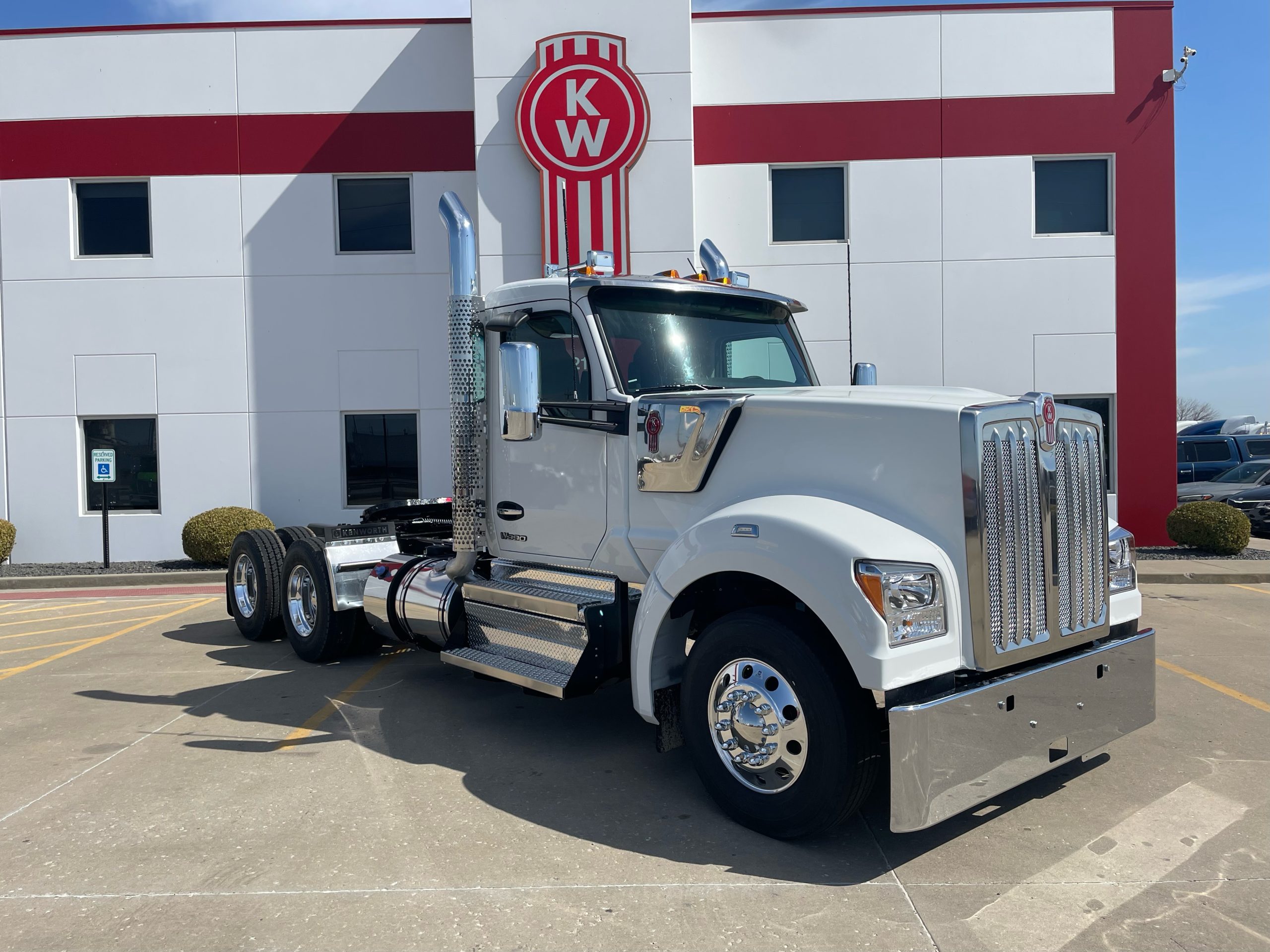 2026 KENWORTH W990 - image 3 of 6