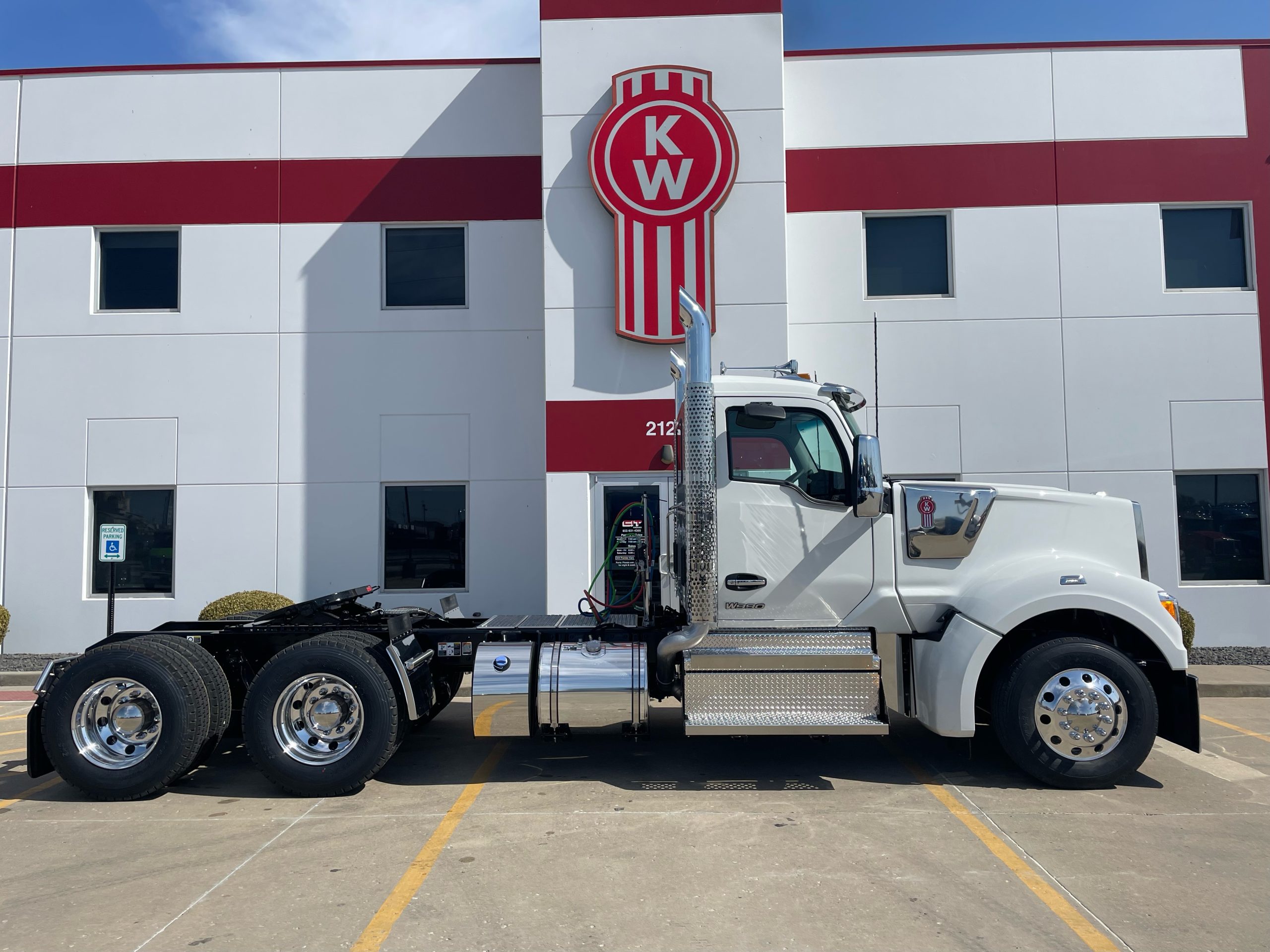 2026 KENWORTH W990 - image 5 of 6