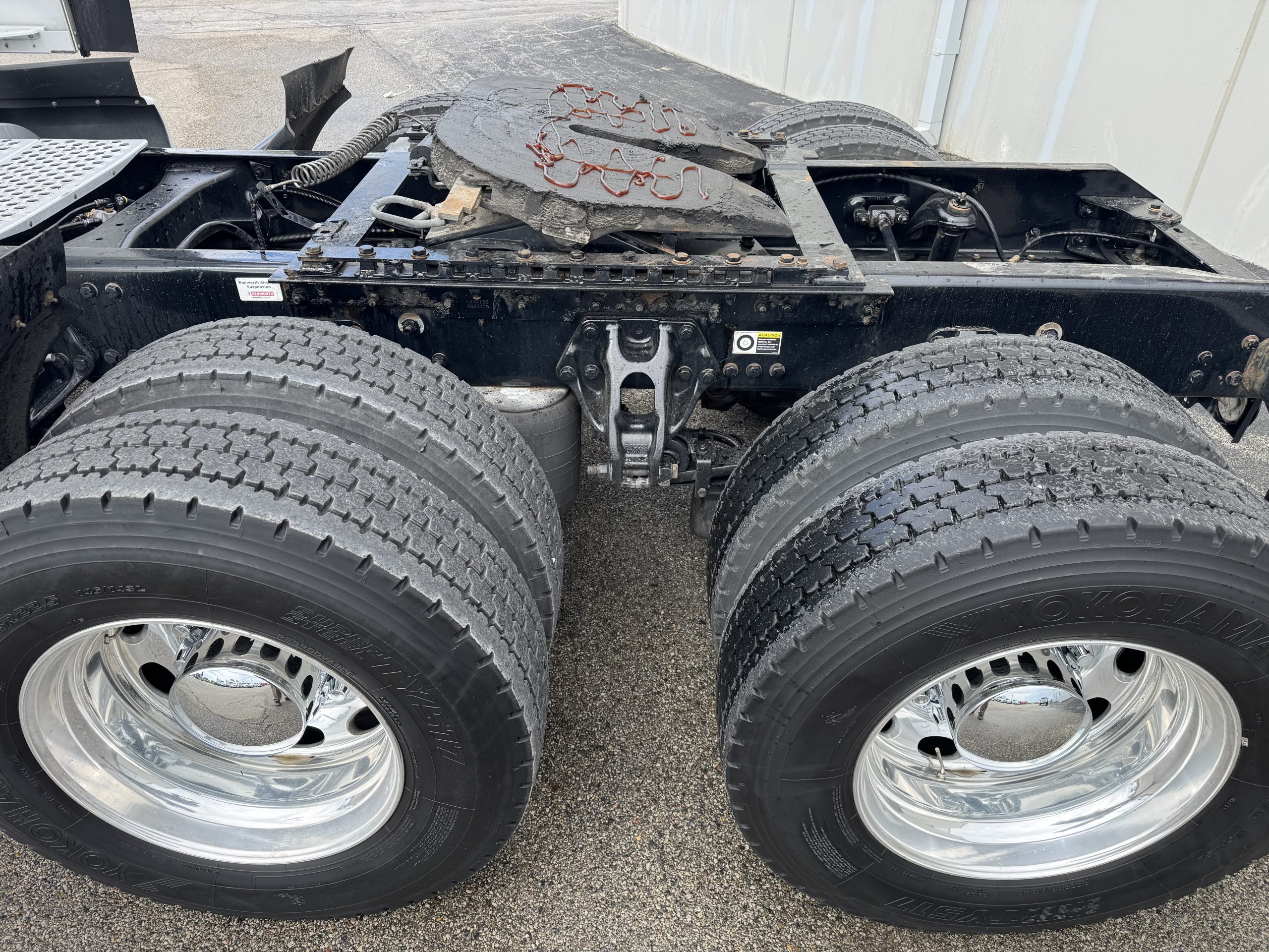 2019 KENWORTH T680 - image 3 of 6