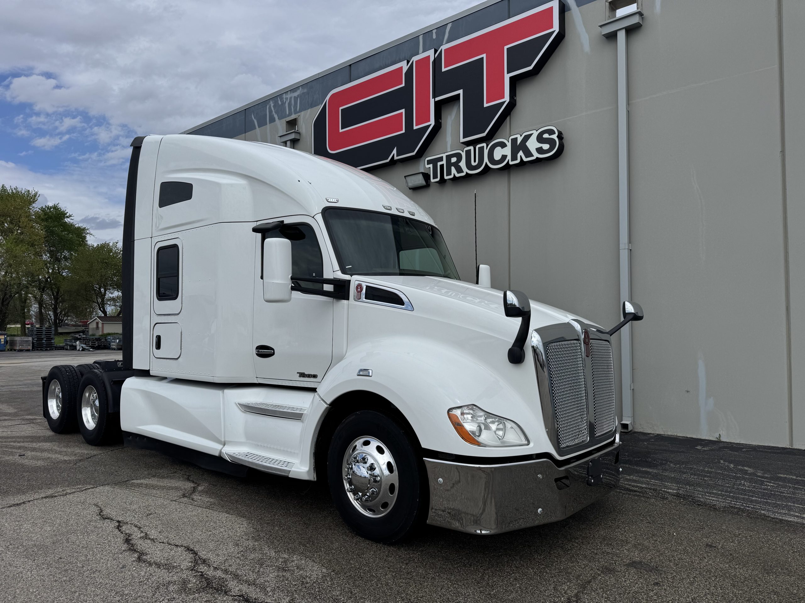 2019 KENWORTH T680 - image 6 of 6