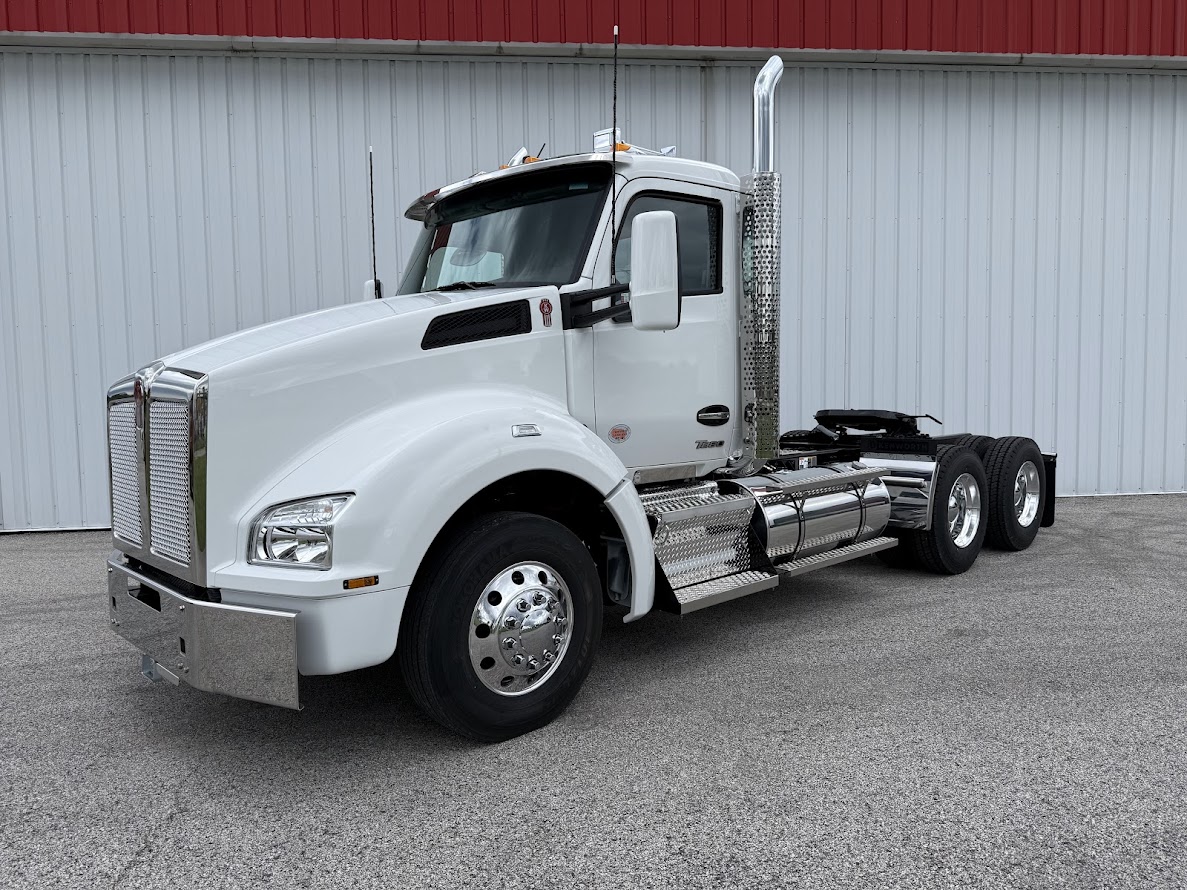 2026 KENWORTH T880 - image 1 of 6