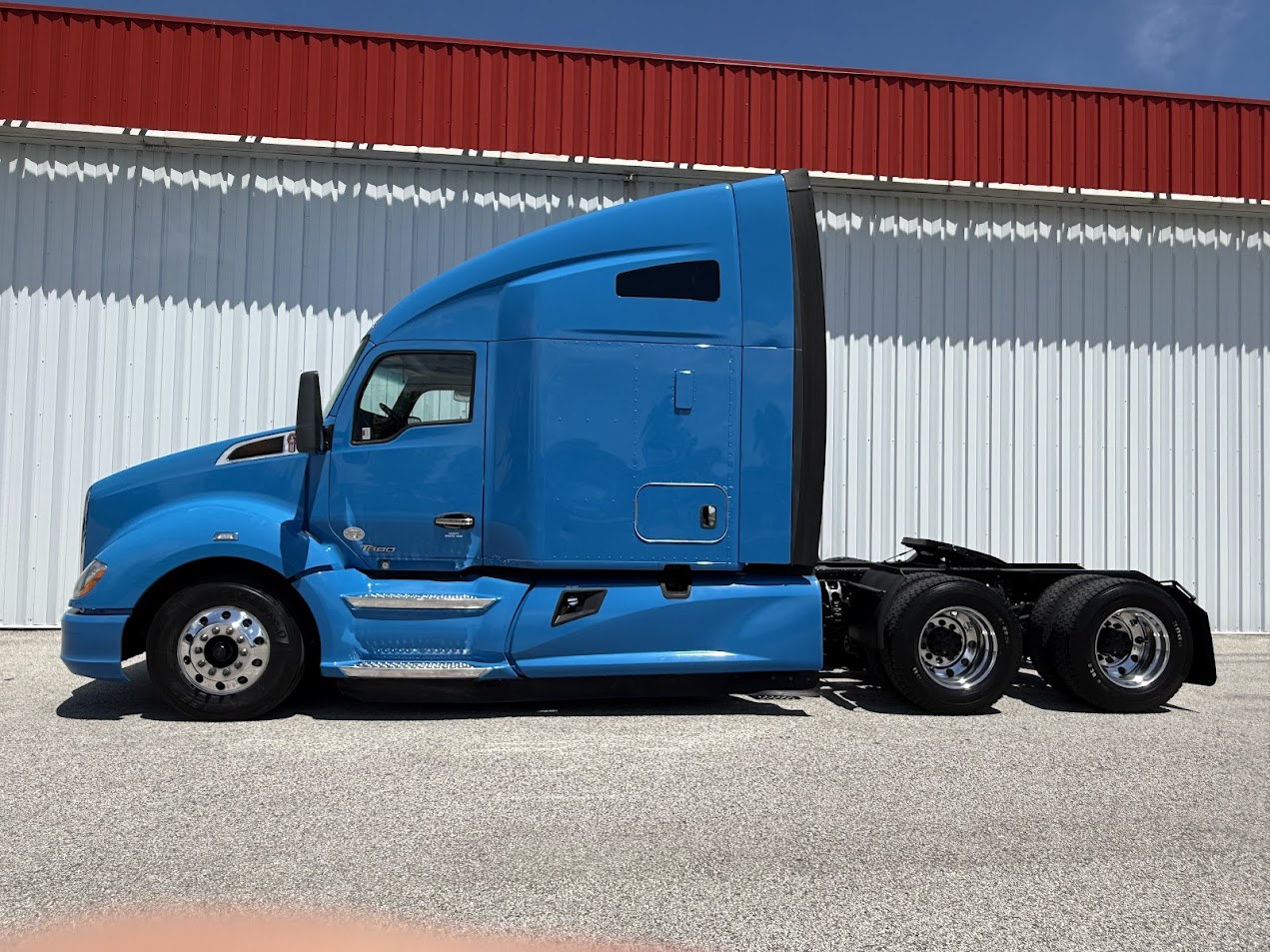 2019 KENWORTH T680 - image 2 of 6