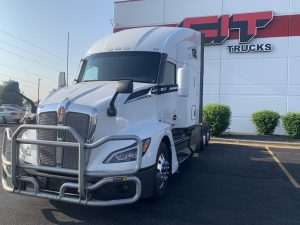 2023 Kenworth T680