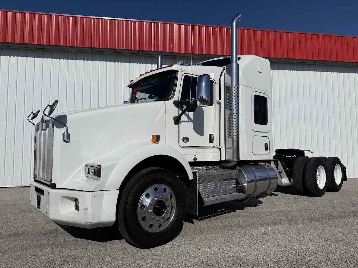 2019 KENWORTH T800 - image 4 of 6