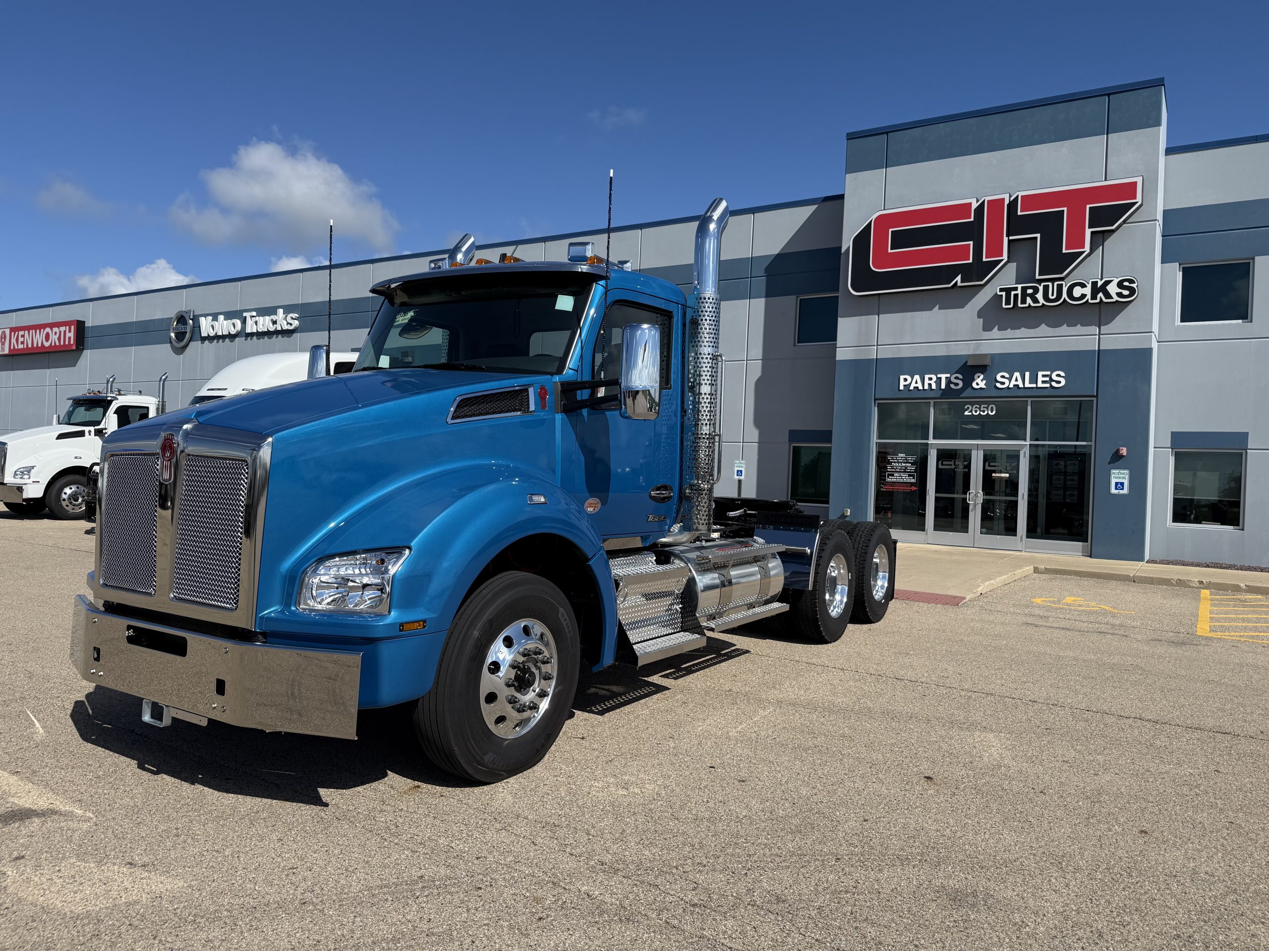 2026 KENWORTH T880 - image 1 of 6