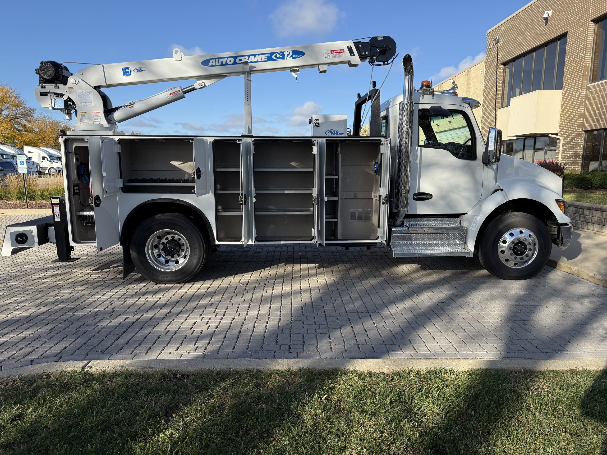 2026 KENWORTH T380 2026 KENWORTH T380 - image 4 of 6