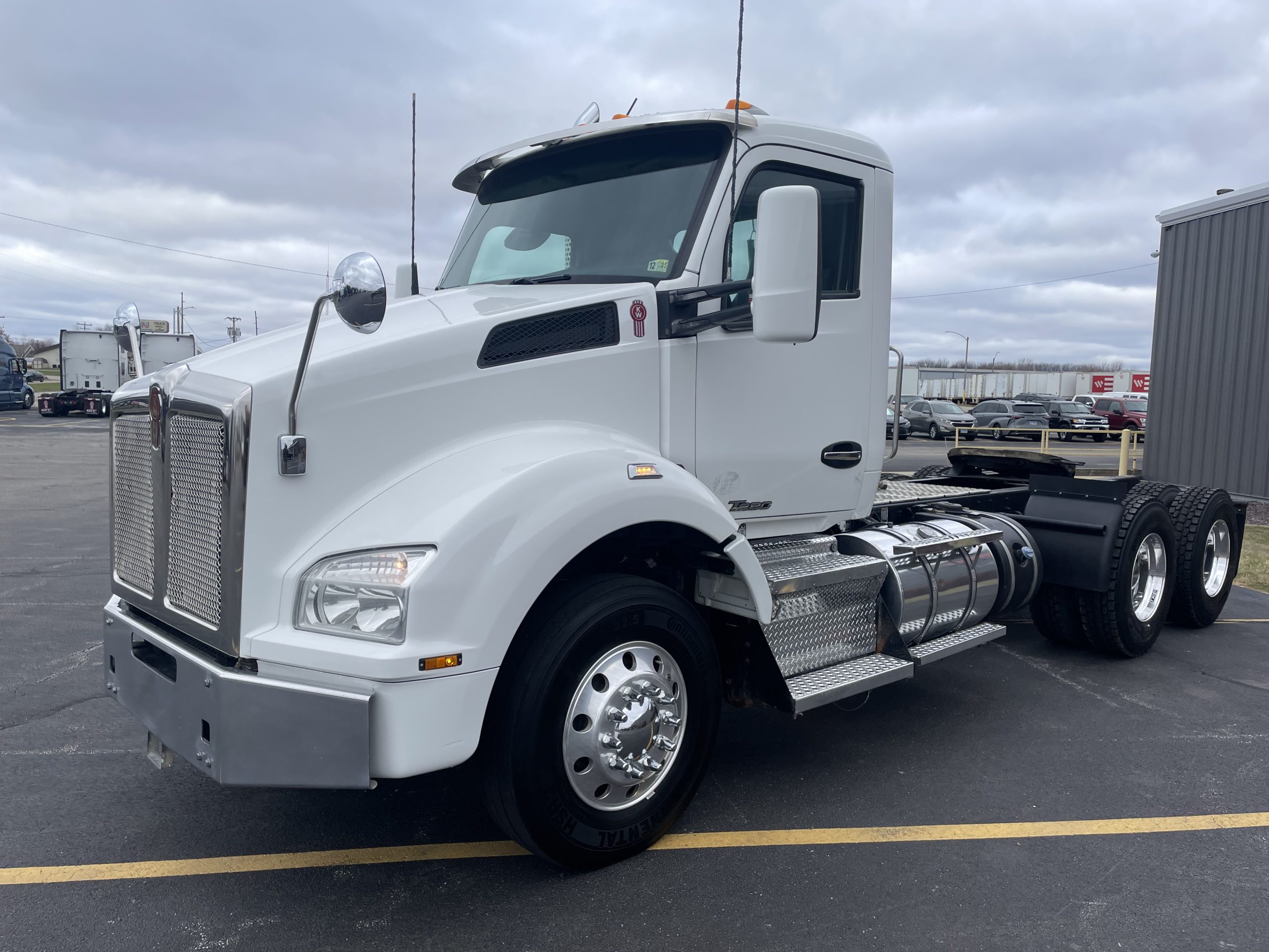 2020 KENWORTH T880 - image 1 of 6