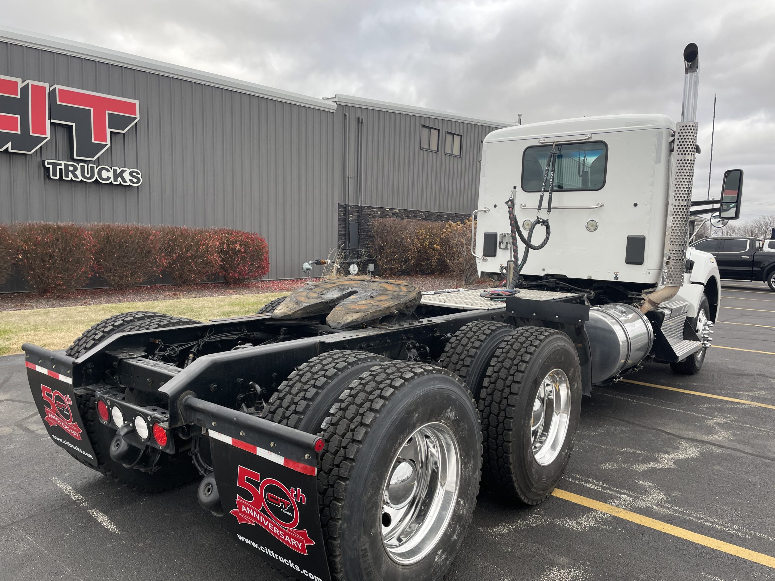 2020 KENWORTH T880 - image 5 of 6