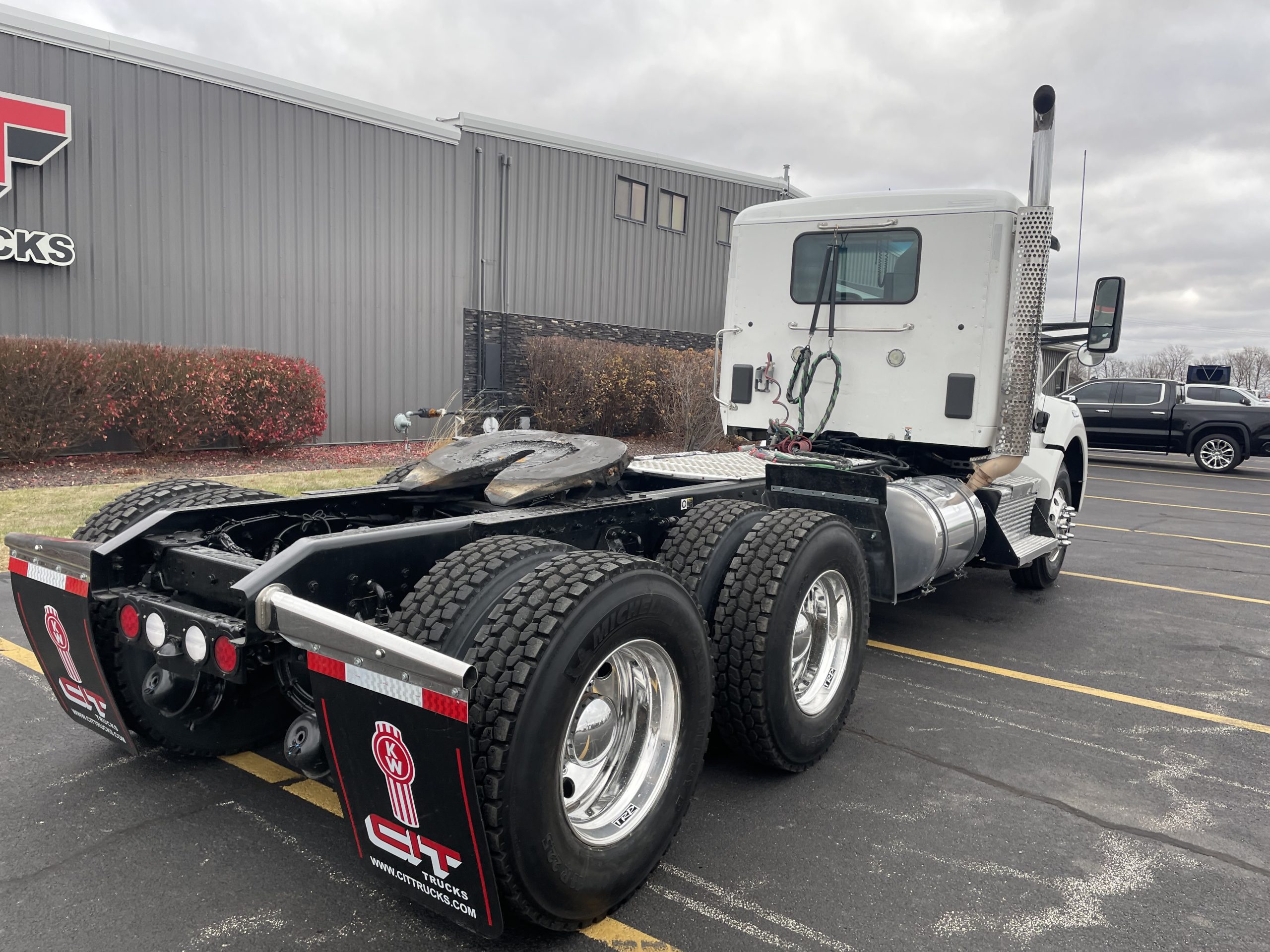 2020 KENWORTH T880 - image 5 of 6