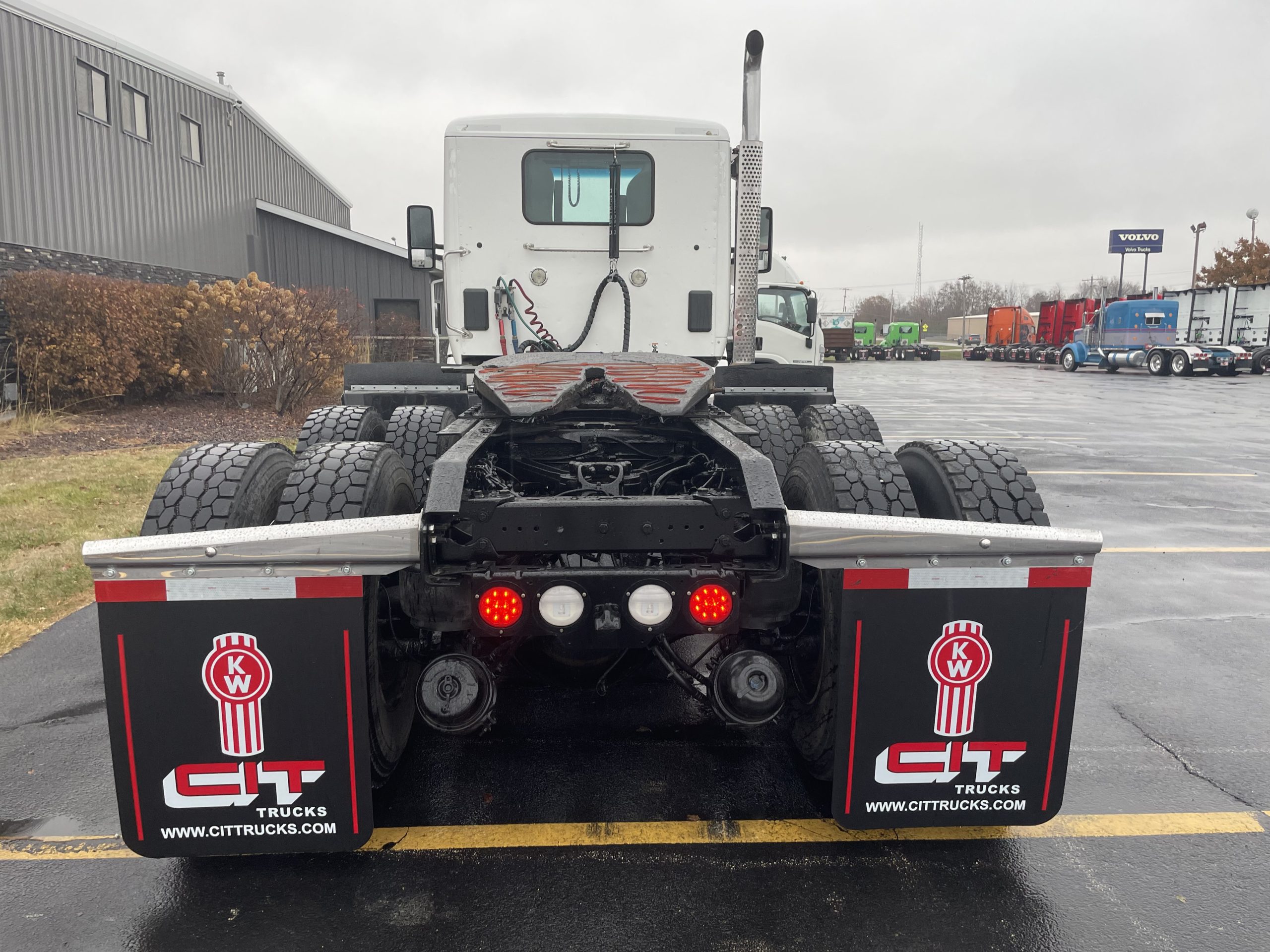 2020 KENWORTH T880 - image 5 of 6