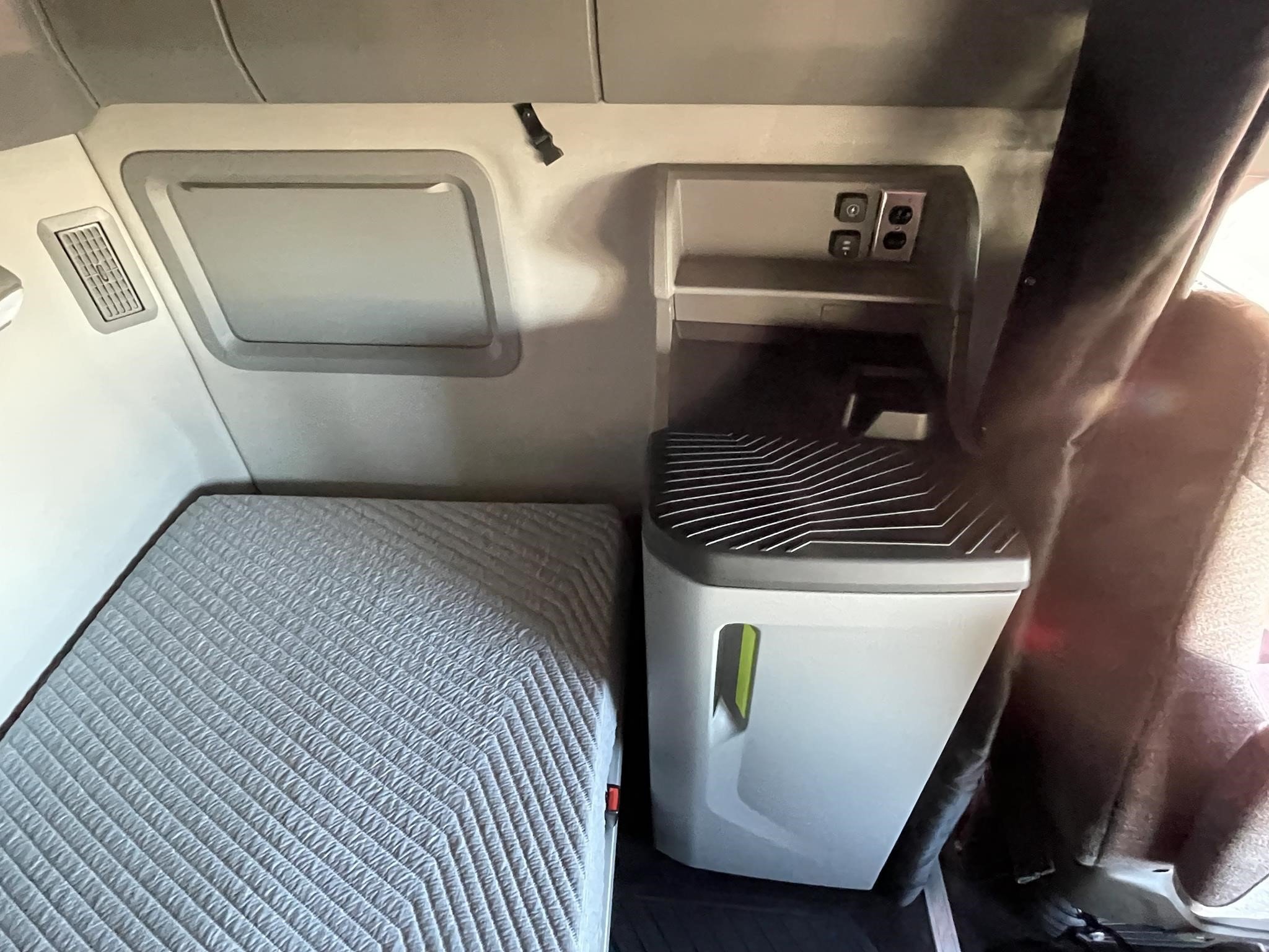 2026 VOLVO VNL64T860 10017175255 2026 VOLVO VNL64T860 10017175255