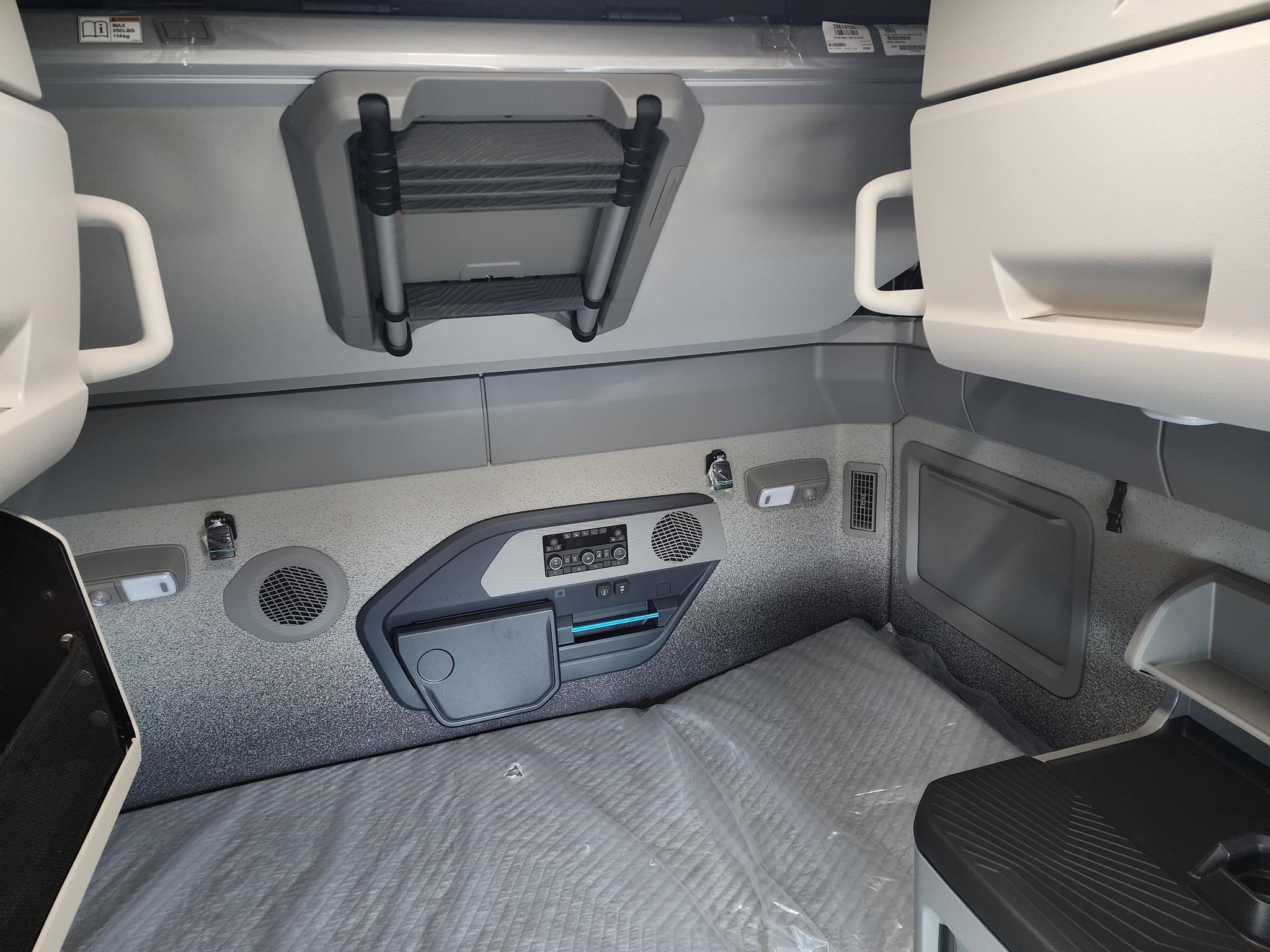 2026 VOLVO VNL64T860 10019651654 2026 VOLVO VNL64T860 10019651654