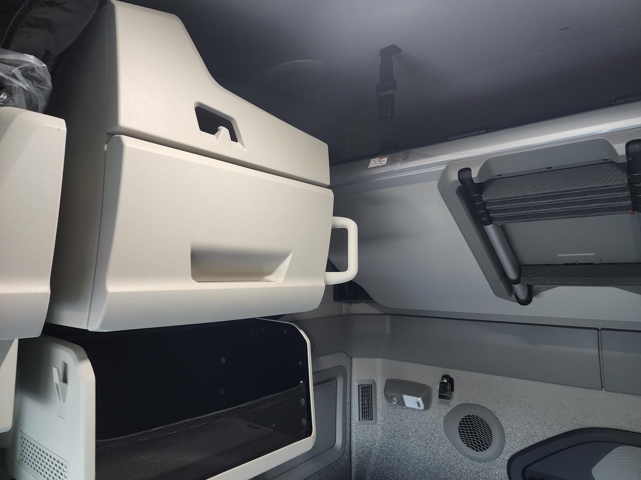 2026 VOLVO VNL64T860 10019651734 2026 VOLVO VNL64T860 10019651734