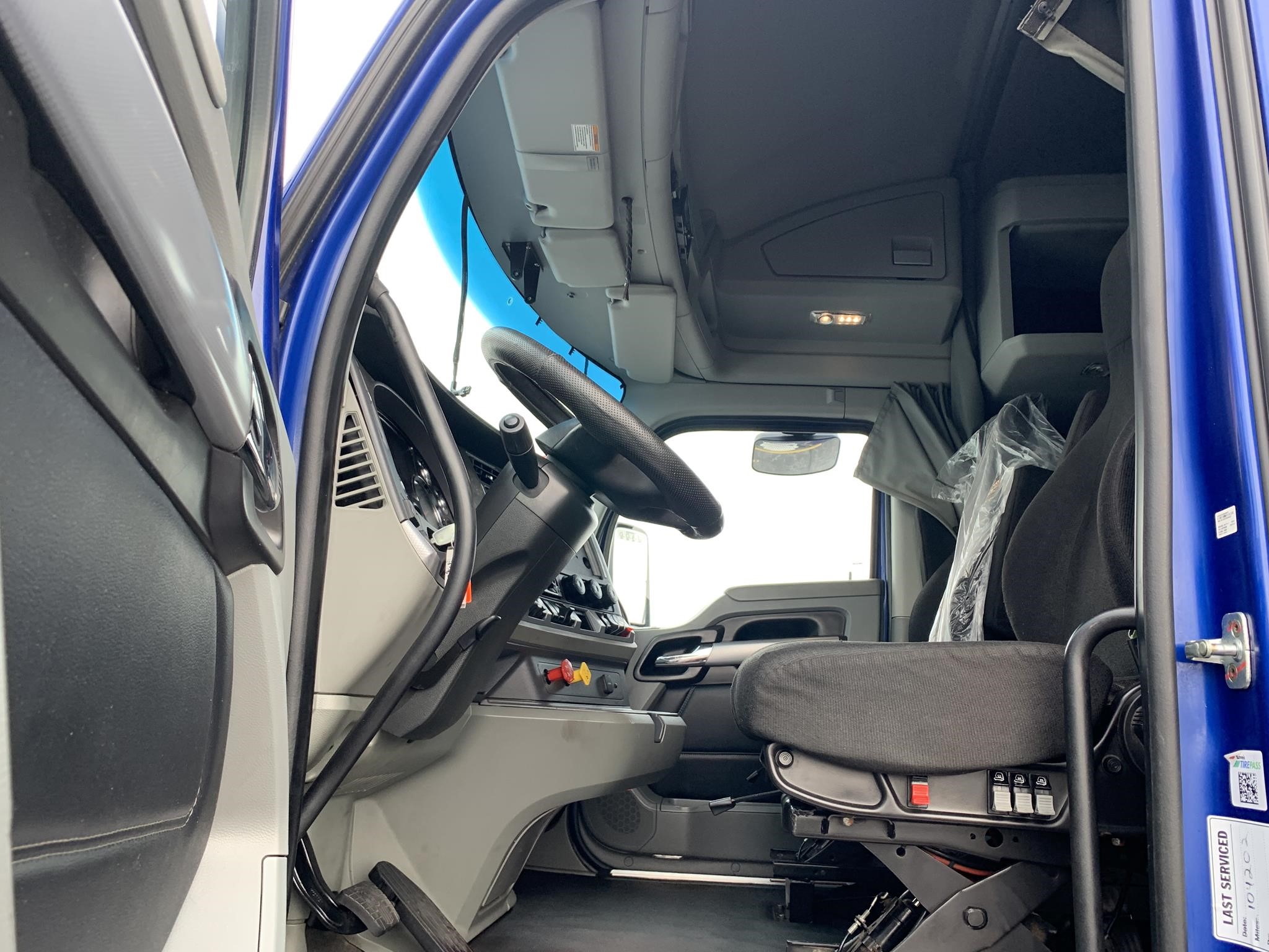 2020 KENWORTH T680 10026992412 2020 KENWORTH T680 10026992412