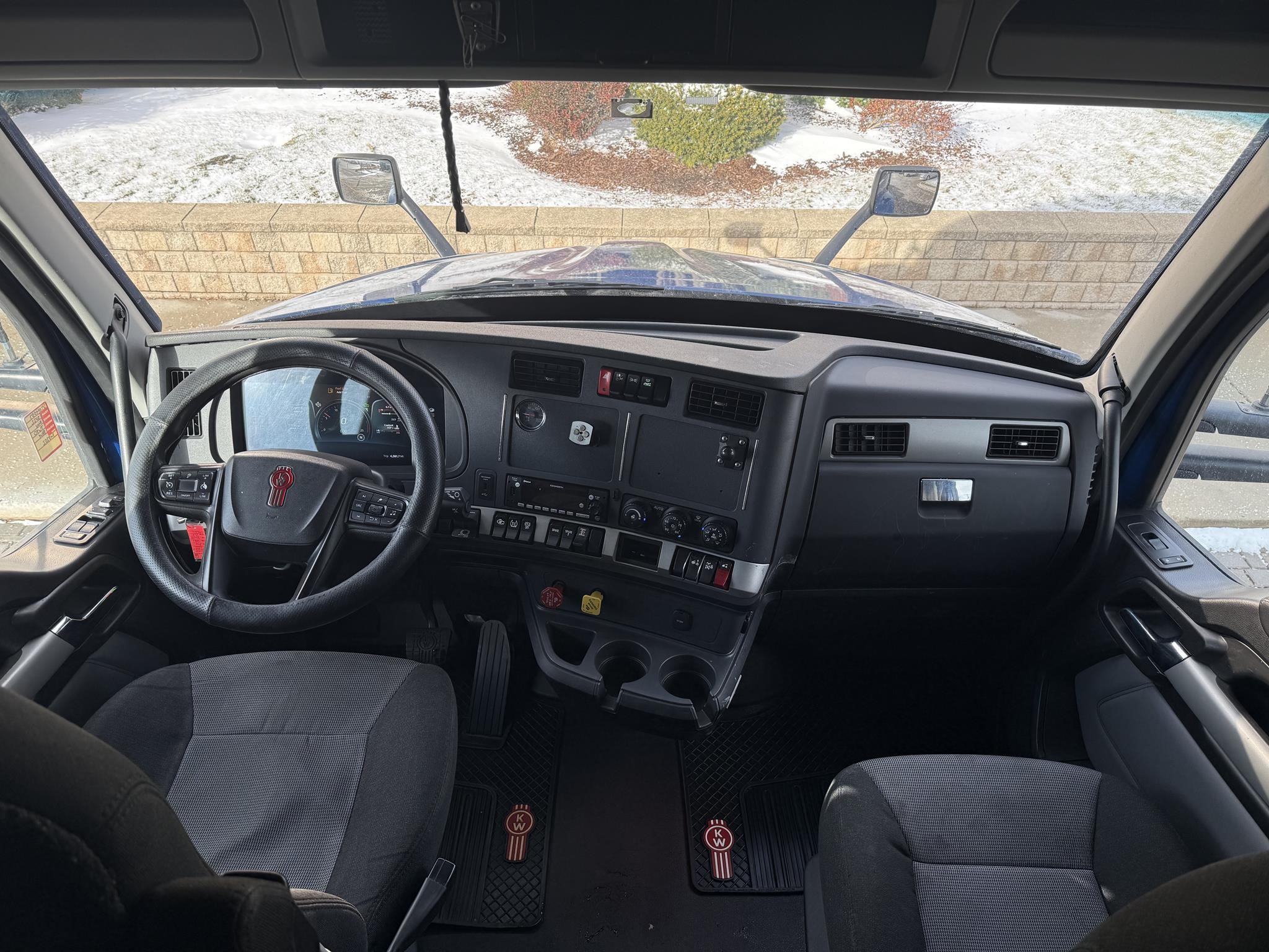 2022 KENWORTH T680 10027613122 2022 KENWORTH T680 10027613122